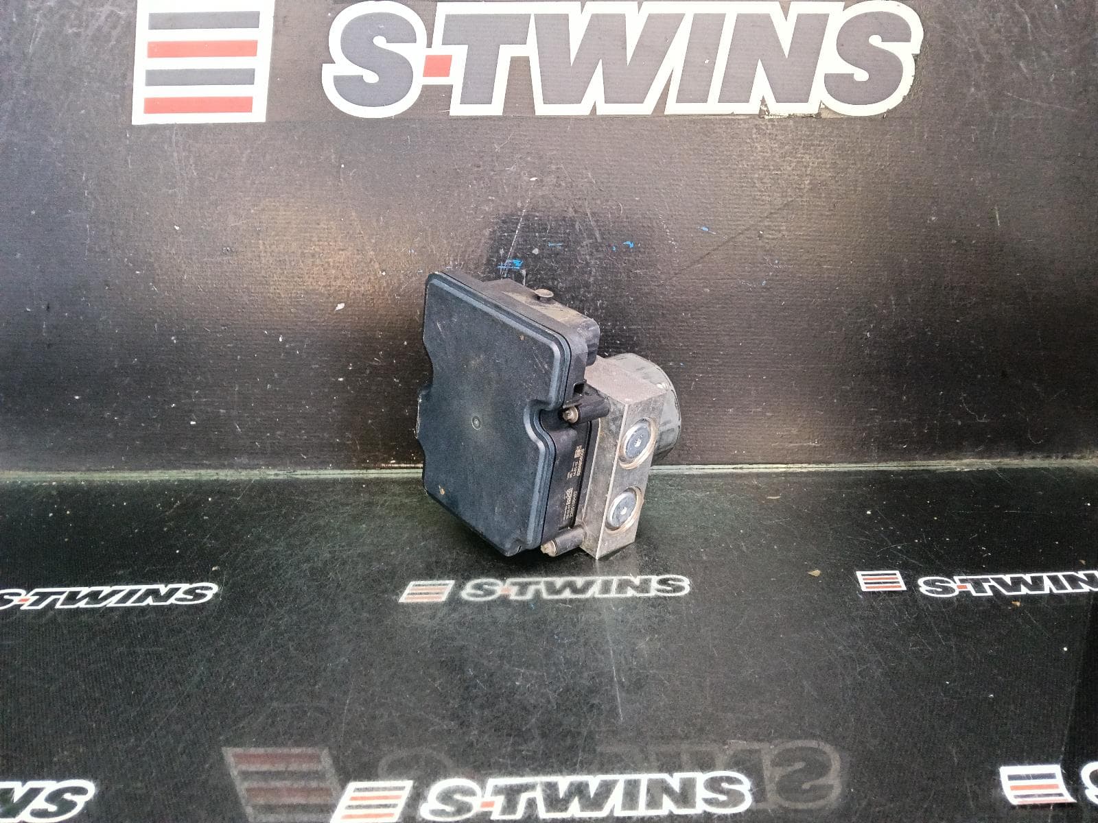 Used auto part listing image: 2014 FORD RANGER ABS PUMP MODULATOR PX, P/N AB312C405AF, 06/11-06/15 0000412185