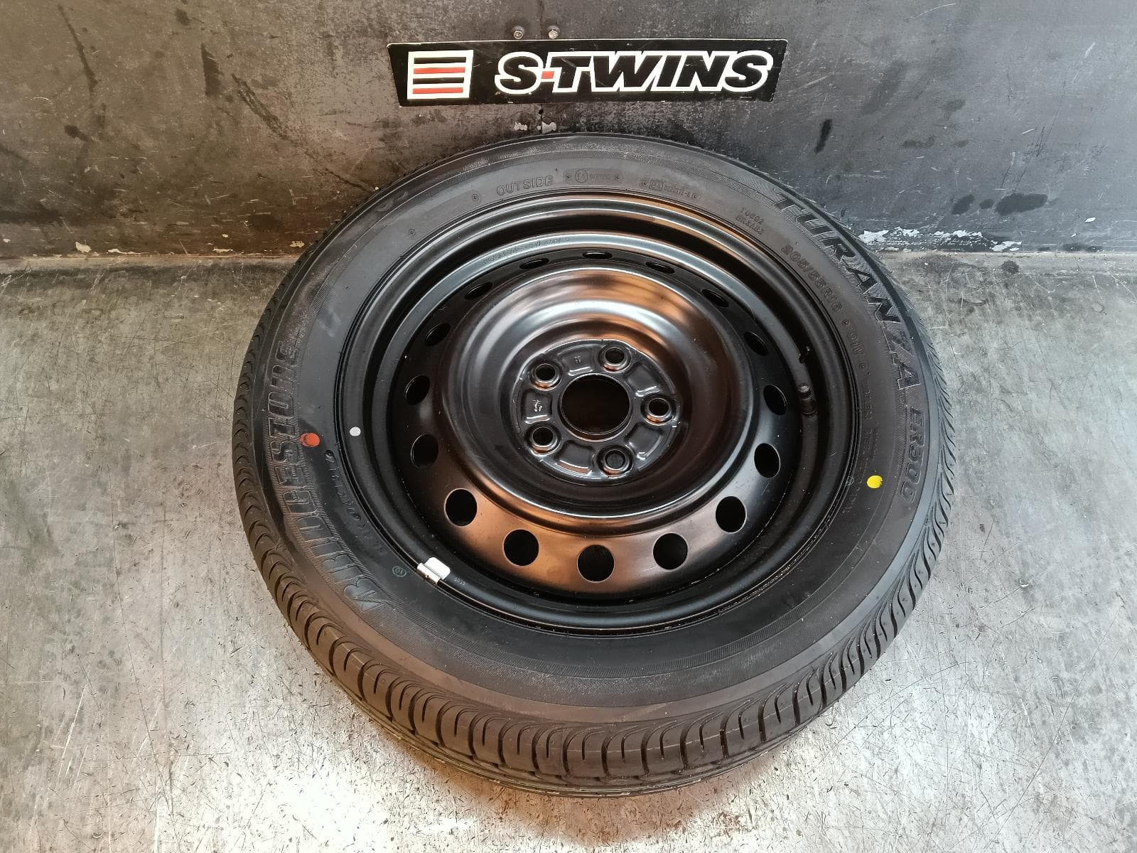 Used auto part listing image: 2017 TOYOTA COROLLA WHEEL STANDARD STEEL 16X6.5IN, ZRE182R, HATCH, 08/12-06/18 0000411689