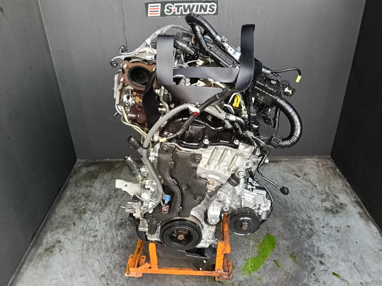 Used auto part listing image: 2017 MAZDA CX5 ENGINE KF, DIESEL, 2.2, BI-TURBO, SH-VPTS CODE, 02/17-04/18 0000412635