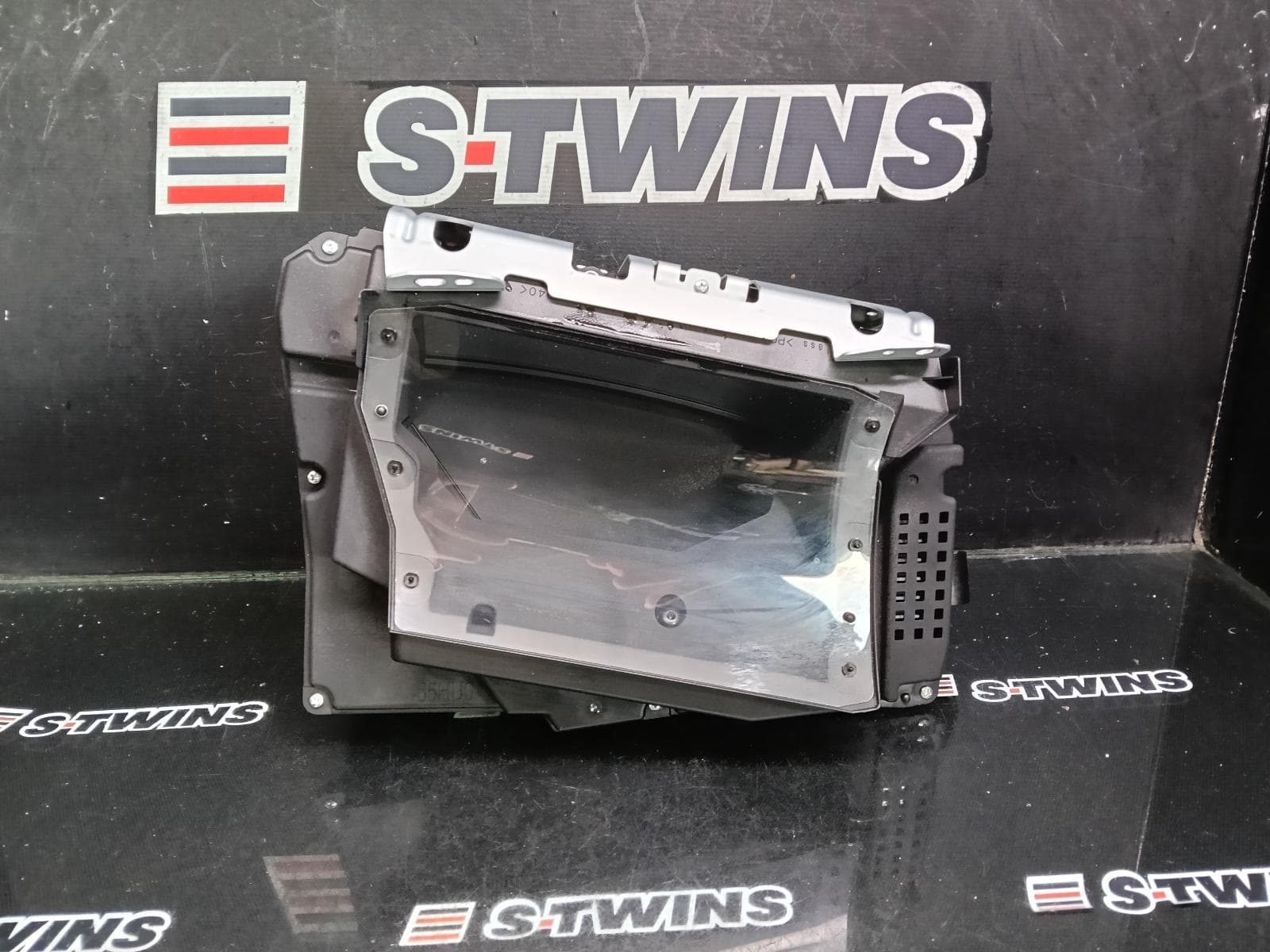 Used auto part listing image: 2017 MAZDA CX5 INSTRUMENTCLUSTER HEAD UP DISPLAY, POP UP TYPE, KF, 02/17-03/26 0000412720