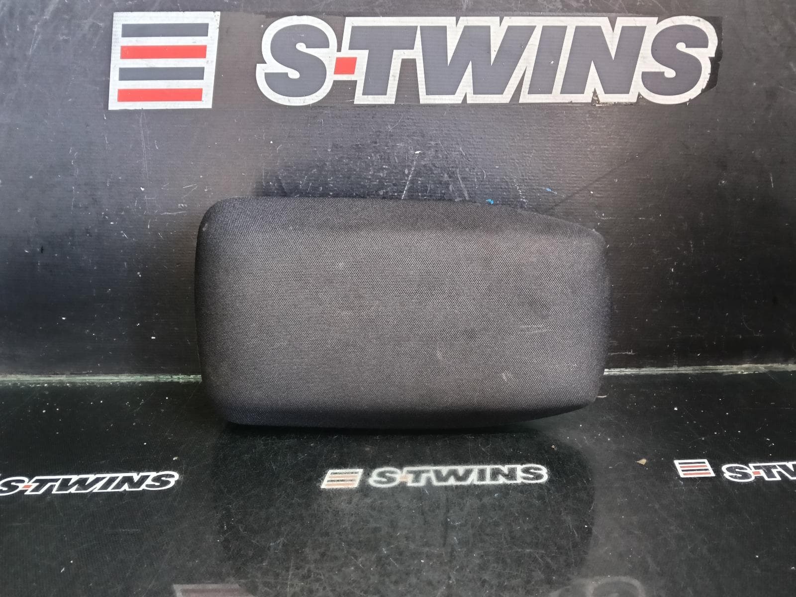Used auto part listing image: 2015 TOYOTA COROLLA CONSOLE ZRE182R, 08/12-06/18 0000411999