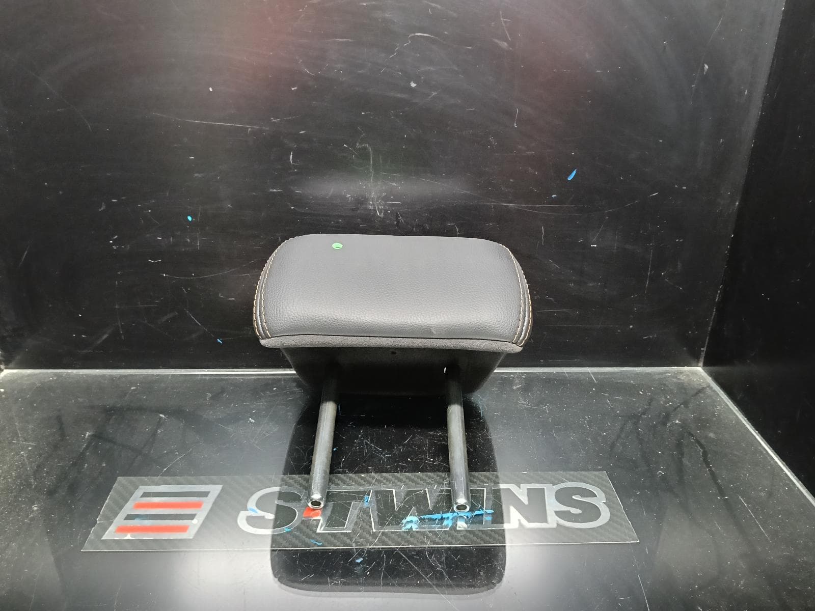 Used auto part listing image: 2021 MAZDA CX5 HEADREST KF, CENTRE REAR, LEATHER, 02/17-03/26 0000410604