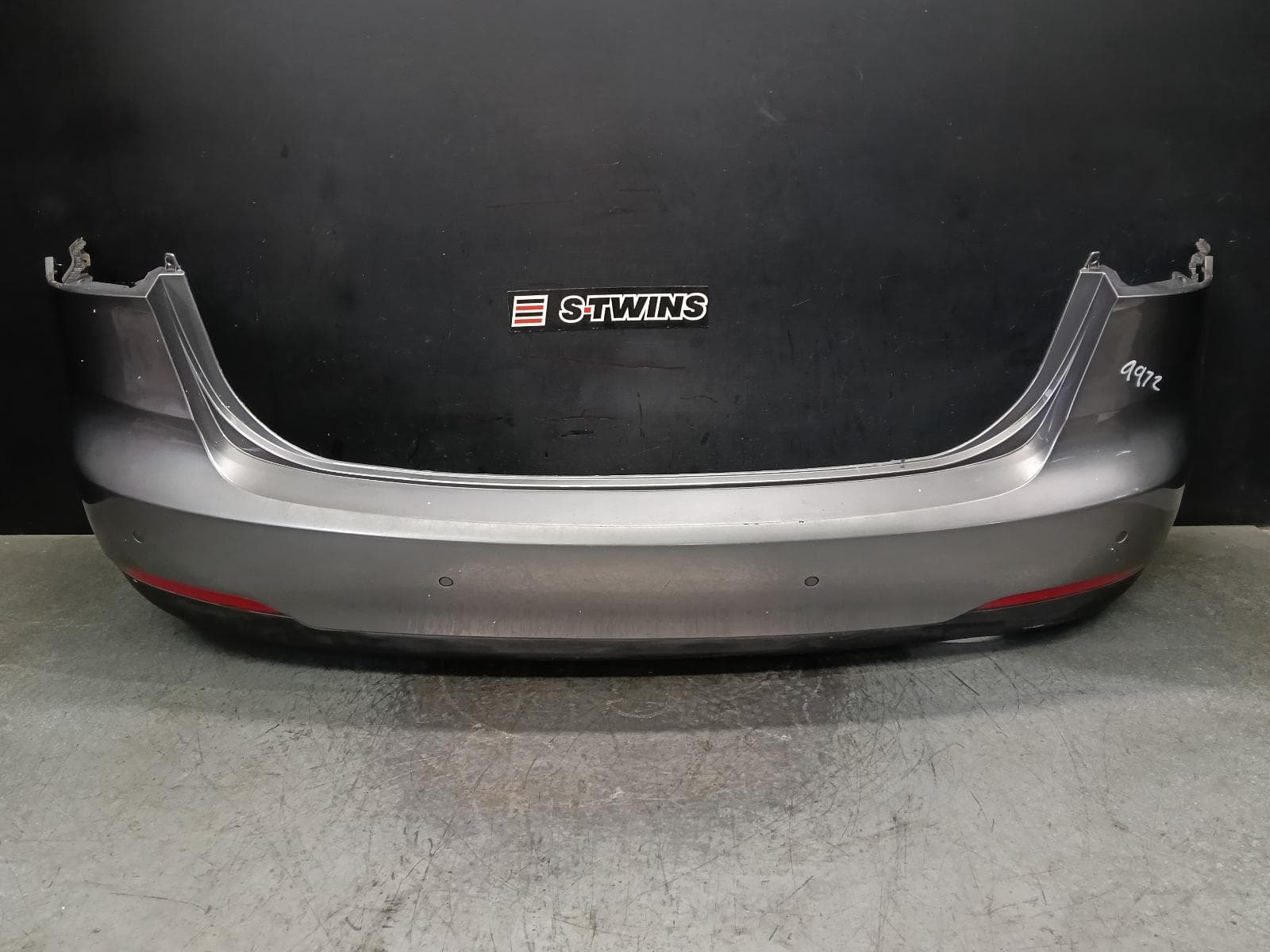 Used auto part listing image: 2013 KIA CERATO REAR BUMPER YD, SEDAN, W/ PARK SENSOR TYPE, 04/13-02/16 0000404154
