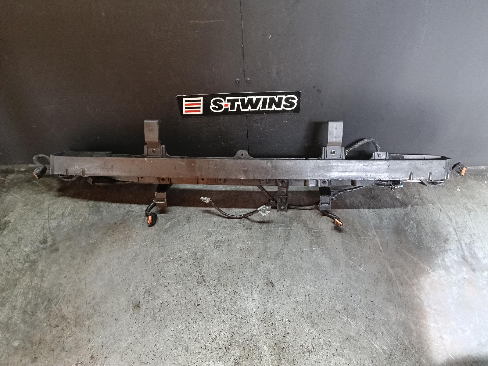 Used auto part listing image: 2021 KIA RIO R BAR BRACKET REINFO MAIN REINFORCEMENT, YB, 12/16-06/23 0000413430