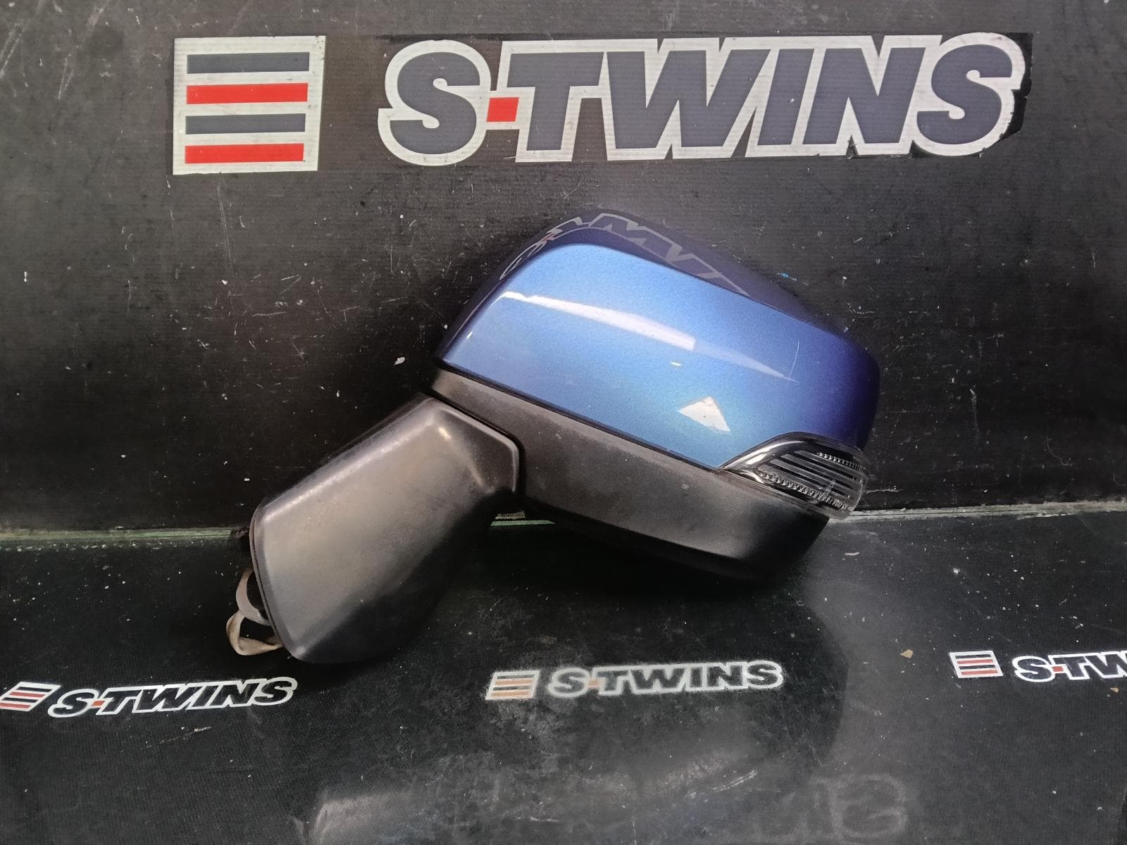 Used auto part listing image: 2014 SUBARU XV LEFT DOOR MIRROR G4X, W/ INDICATOR, NON POWER FOLD TYPE, 08/11-04/17 0000413396