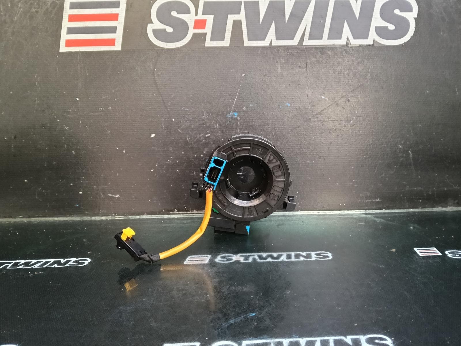 Used auto part listing image: 2014 SUBARU XV CLOCKSPRING, G4X, 08/11-04/17 0000413408