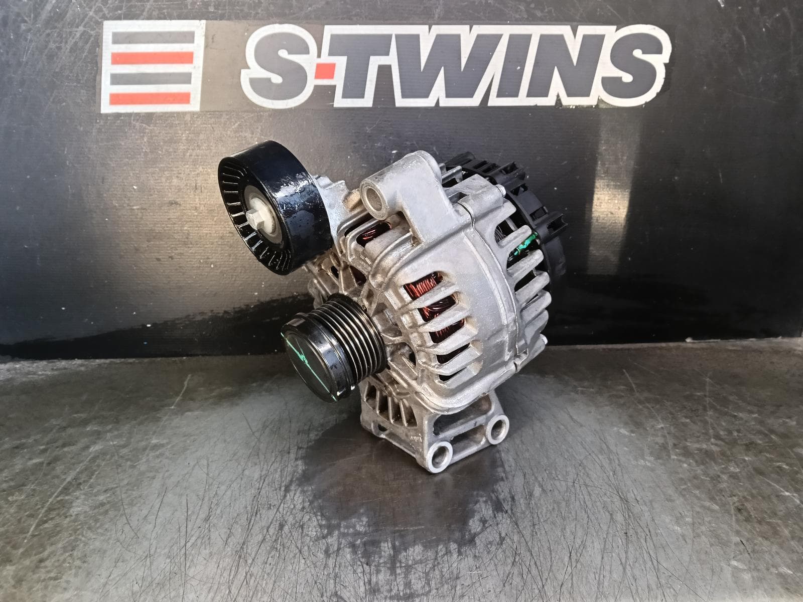 Used auto part listing image: 2015 FORD FOCUS ALTERNATOR PETROL, 1.5, LZ, 07/15-11/18 0000413758