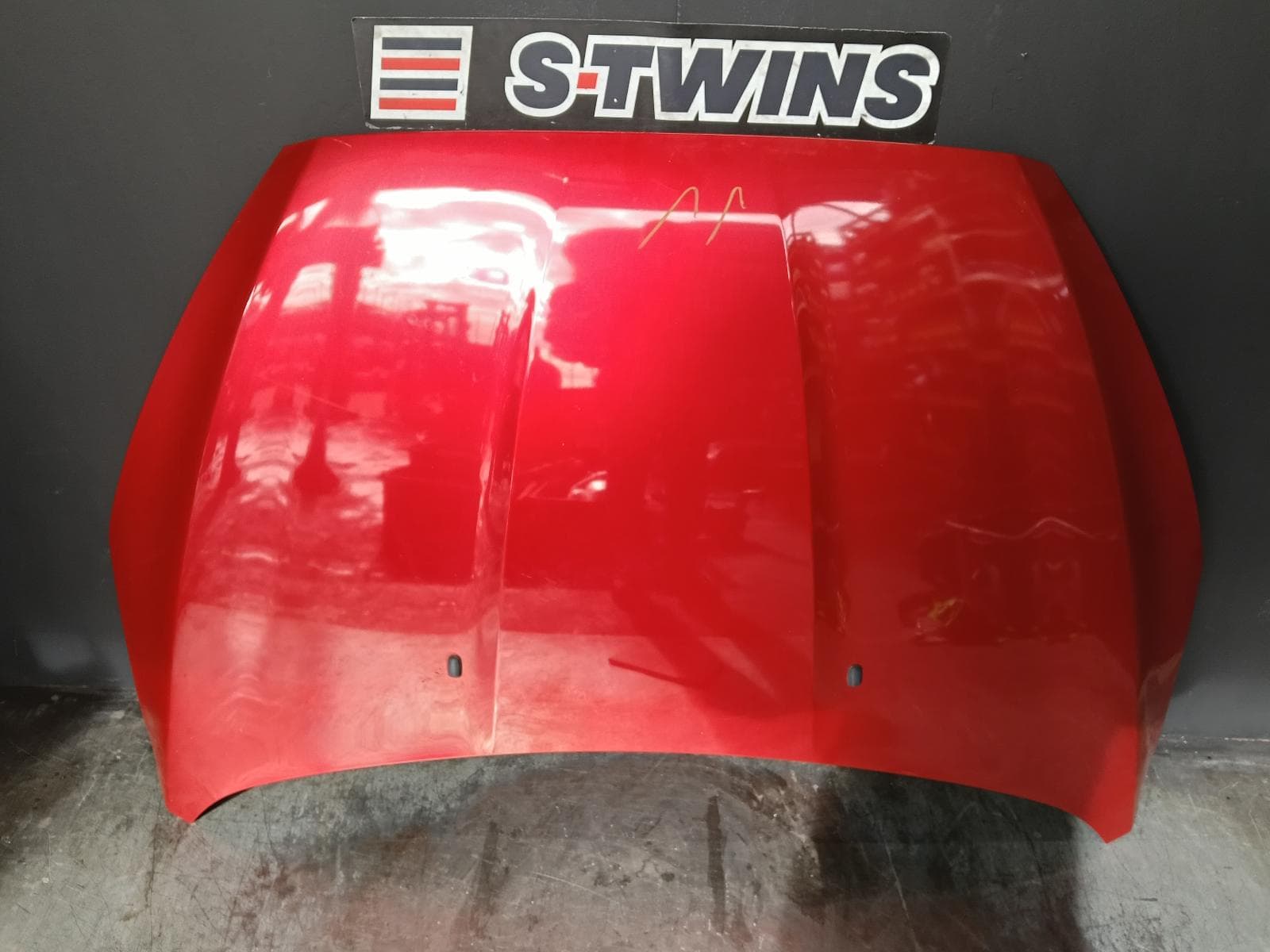 Used auto part listing image: 2015 FORD FOCUS BONNET LZ, 10/14-11/18 0000413603