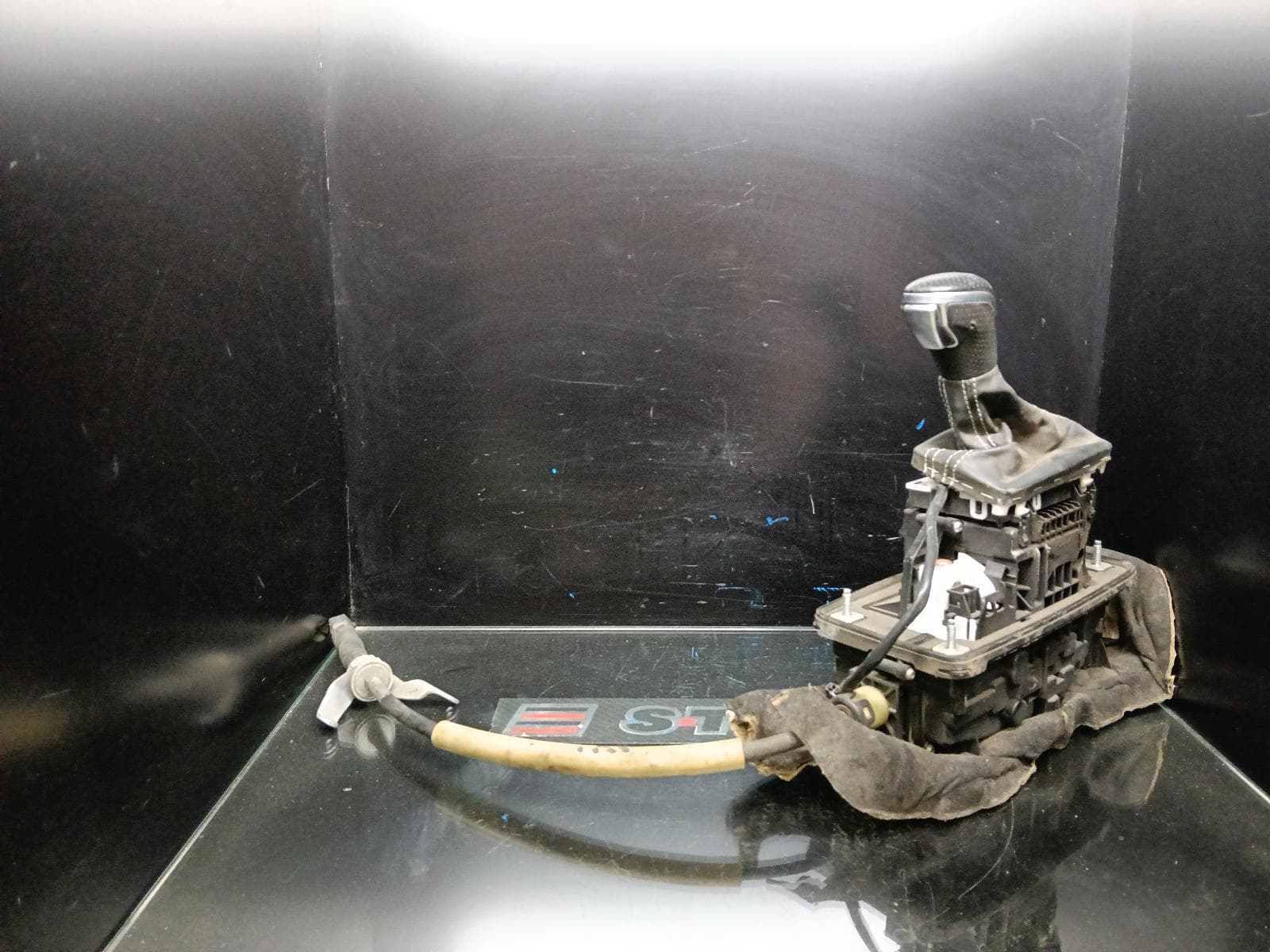 Used auto part listing image: 2016 AUDI A6 GEAR STICK SHIFTER 4G/C7, AUTO T/M, 07/11-06/18 0000413959