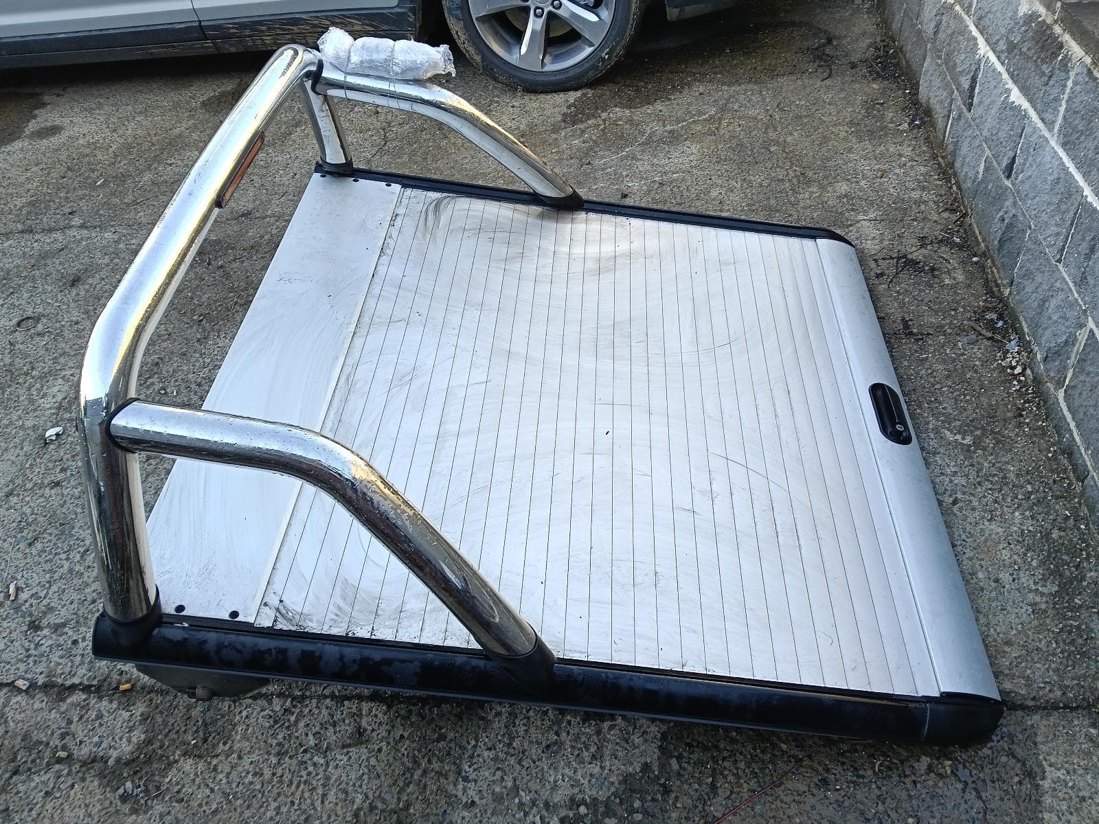 Used auto part listing image: 2019 NISSAN NAVARA TONNEAU COVER NP300, TONNEAU-HARD, DUAL CAB, 04/15- 0000398763
