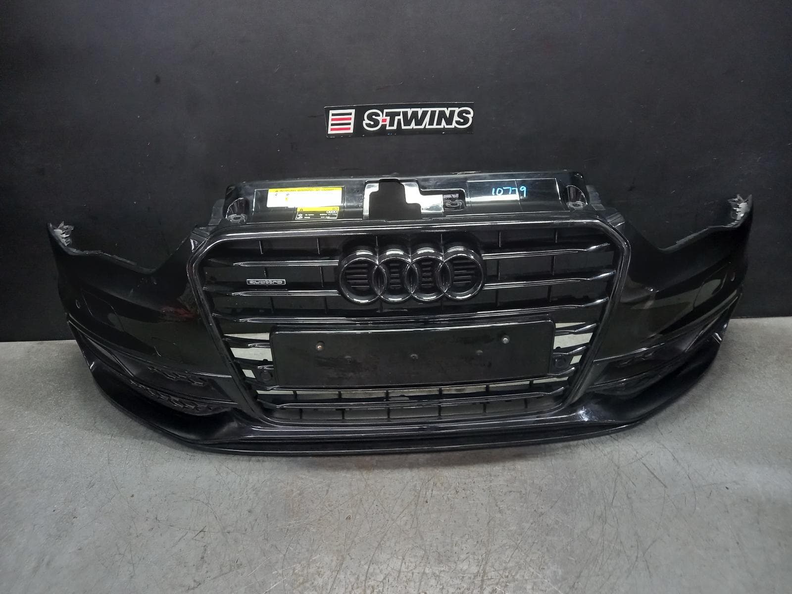 Used auto part listing image: 2016 AUDI A3 FRONT BUMPER 8V, A3, HATCH, STANDARD, W/ PARK ASSIST & H/LAMP WASHER TYPE, 03/13-04/16 0000403925
