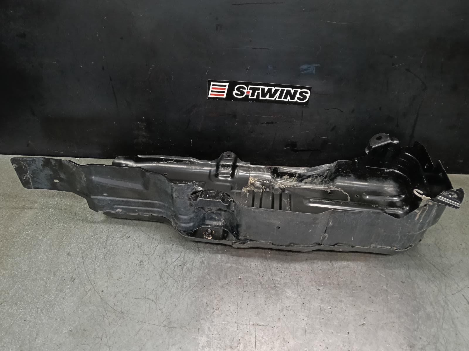 Used auto part listing image: 2022 JEEP WRANGLER FUEL TANK PETROL, 3.6, JL, 08/18- 0000406569