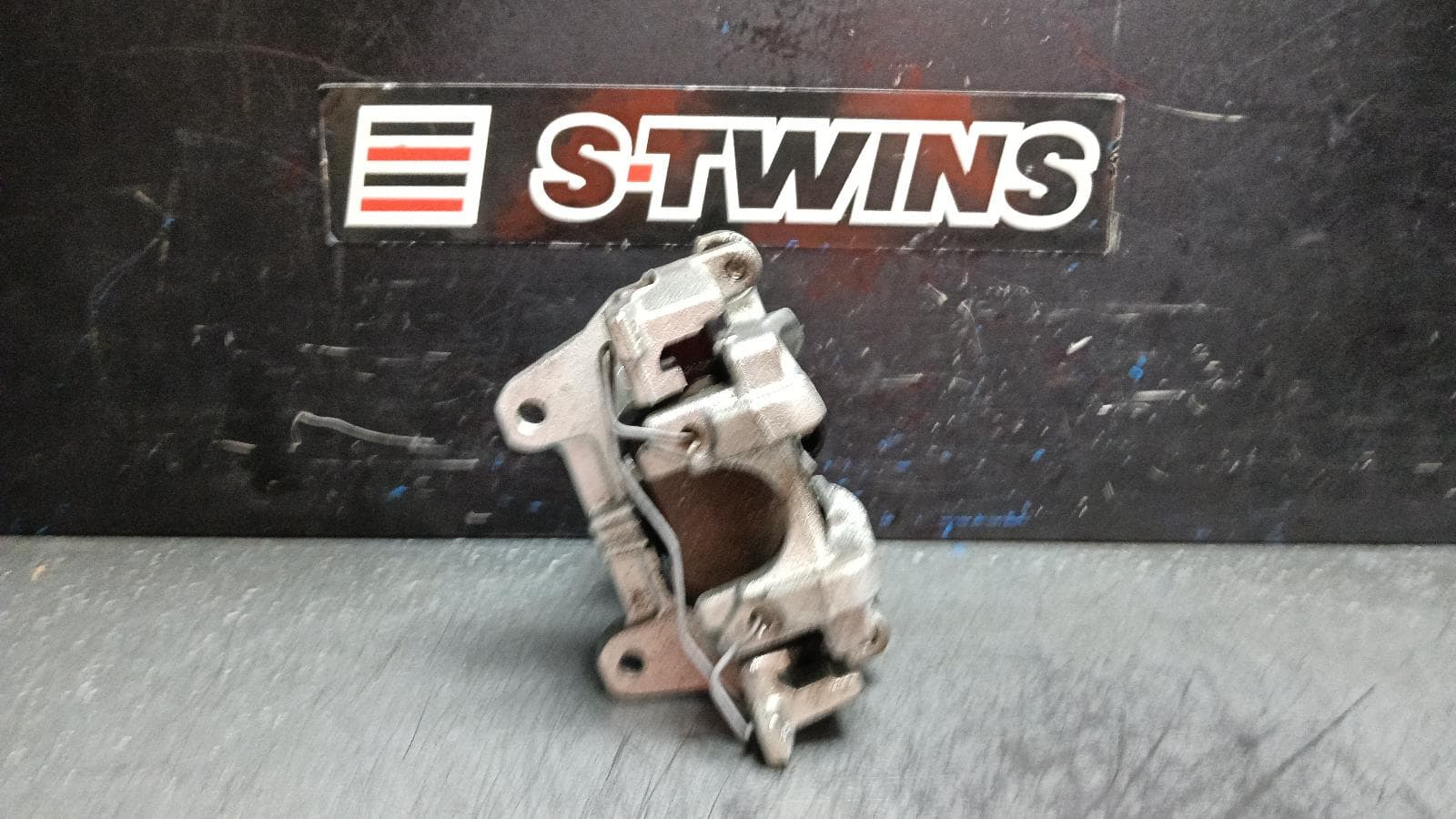 Used auto part listing image: 2019 FORD ENDURA CALIPER LH REAR (ELECTRIC), CA, 09/18-06/20 0000399988