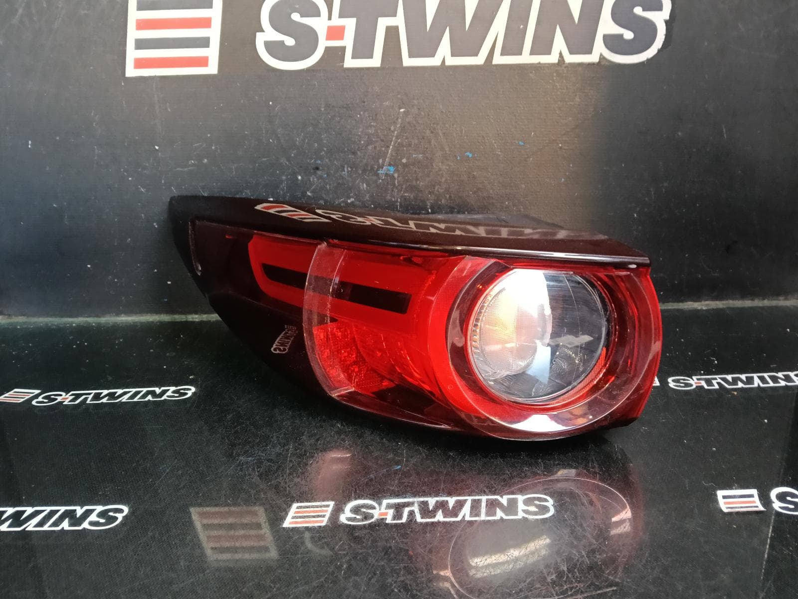 Used auto part listing image: 2017 MAZDA CX5 LEFT TAILLIGHT IN BODY, W/ LED TYPE, KF, 02/17-08/21 0000414227