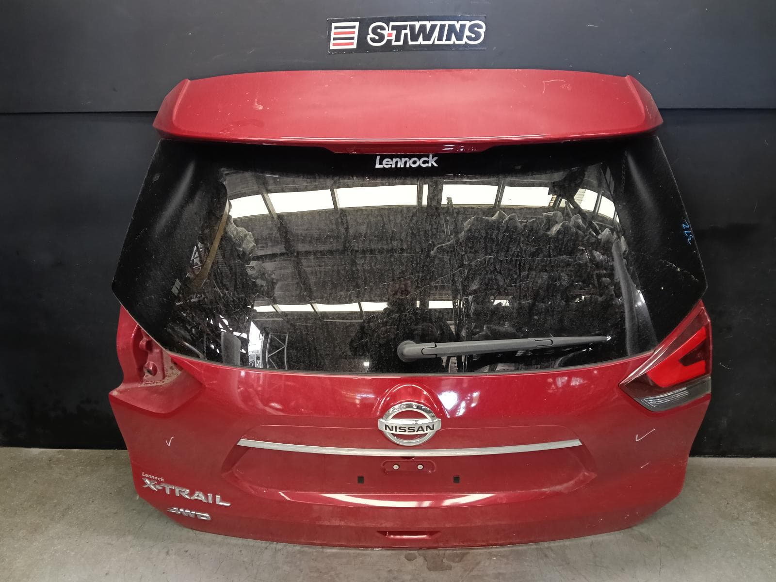 Used auto part listing image: 2021 NISSAN XTRAIL BOOTLID TAILGATE TAILGATE, T32, Ti/TL, W/ MOTION ACTIVATED TYPE, 02/17-07/22 0000414542