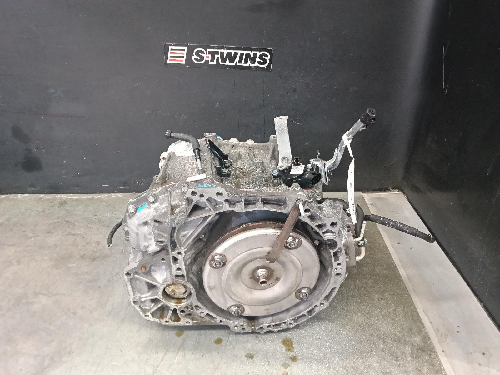 Used auto part listing image: 2017 RENAULT KALEOS TRANS GEARBOX AUTO, AWD, PETROL, 2.5, FK8, NO TRANSFER CASE, XZG, 05/16- 0000414259