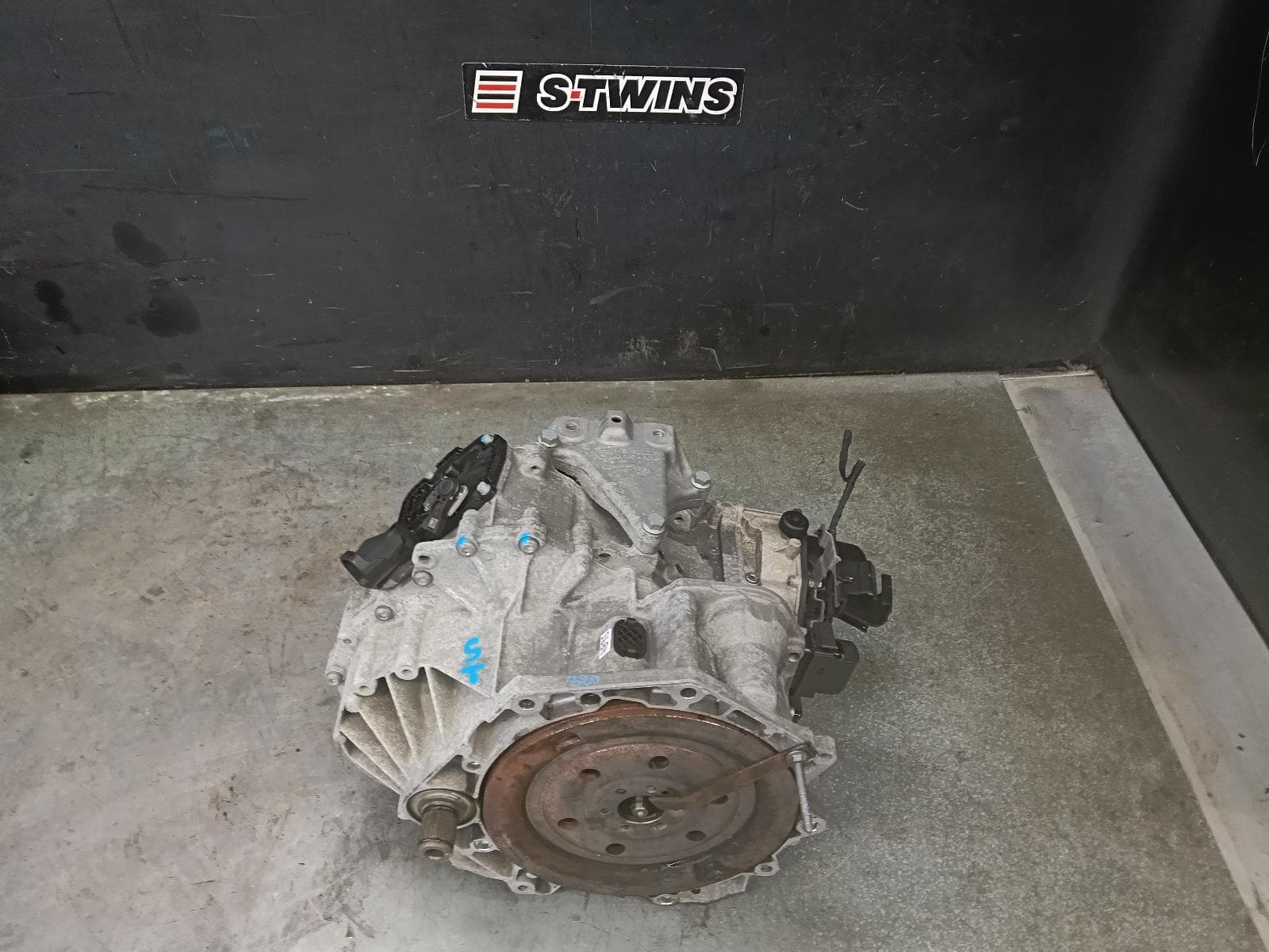 Used auto part listing image: 2022 SKODA KAMIQ TRANS GEARBOX AUTO, PETROL, 1.5, URK CODE, NW, 06/20- 0000414093