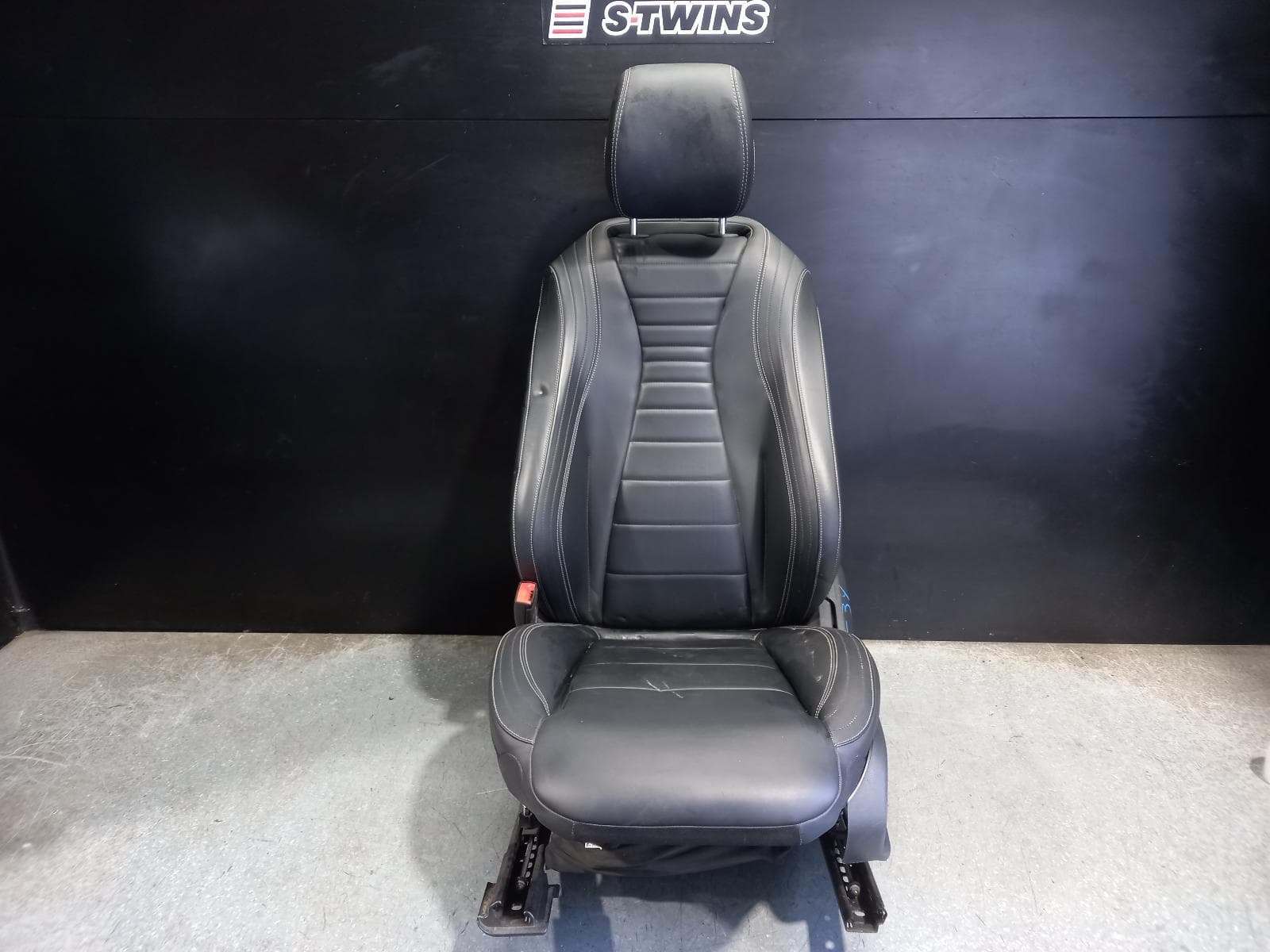 Used auto part listing image: 2017 MERCEDES E CLASS FRONT SEAT C238, LH FRONT, NON AMG, 05/16-05/23 0000299390