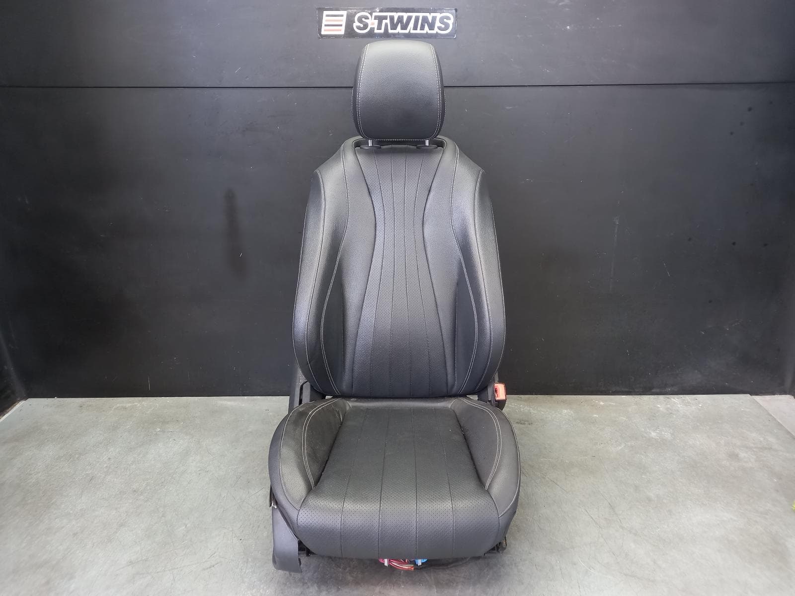 Used auto part listing image: 2017 MERCEDES E CLASS FRONT SEAT C238, RH FRONT, NON AMG, 05/16-05/23 0000337422