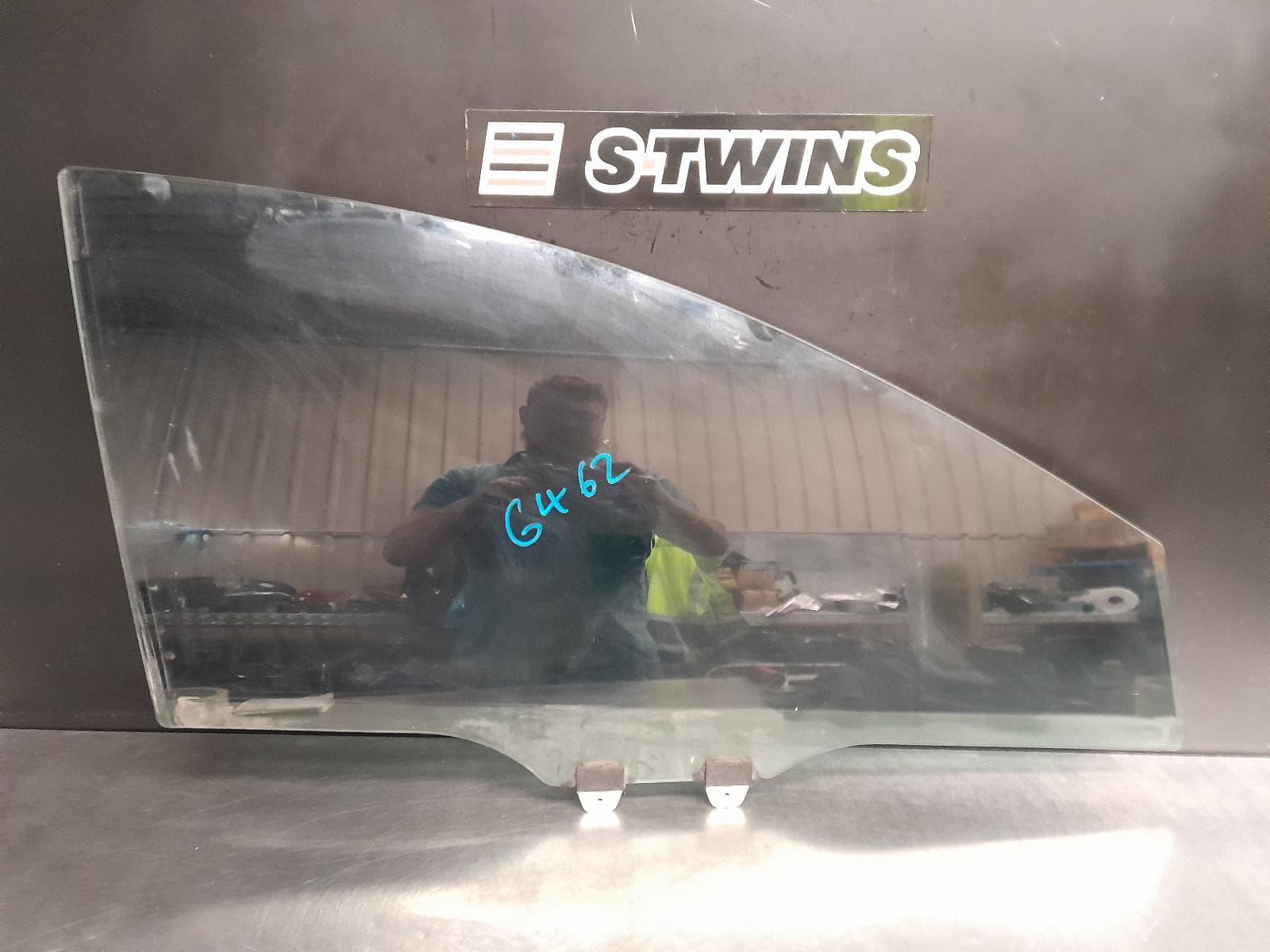 Used auto part listing image: 2019 HONDA CRV RIGHT FRONT DOOR WINDOW RW, 05/17-08/23 0000272619
