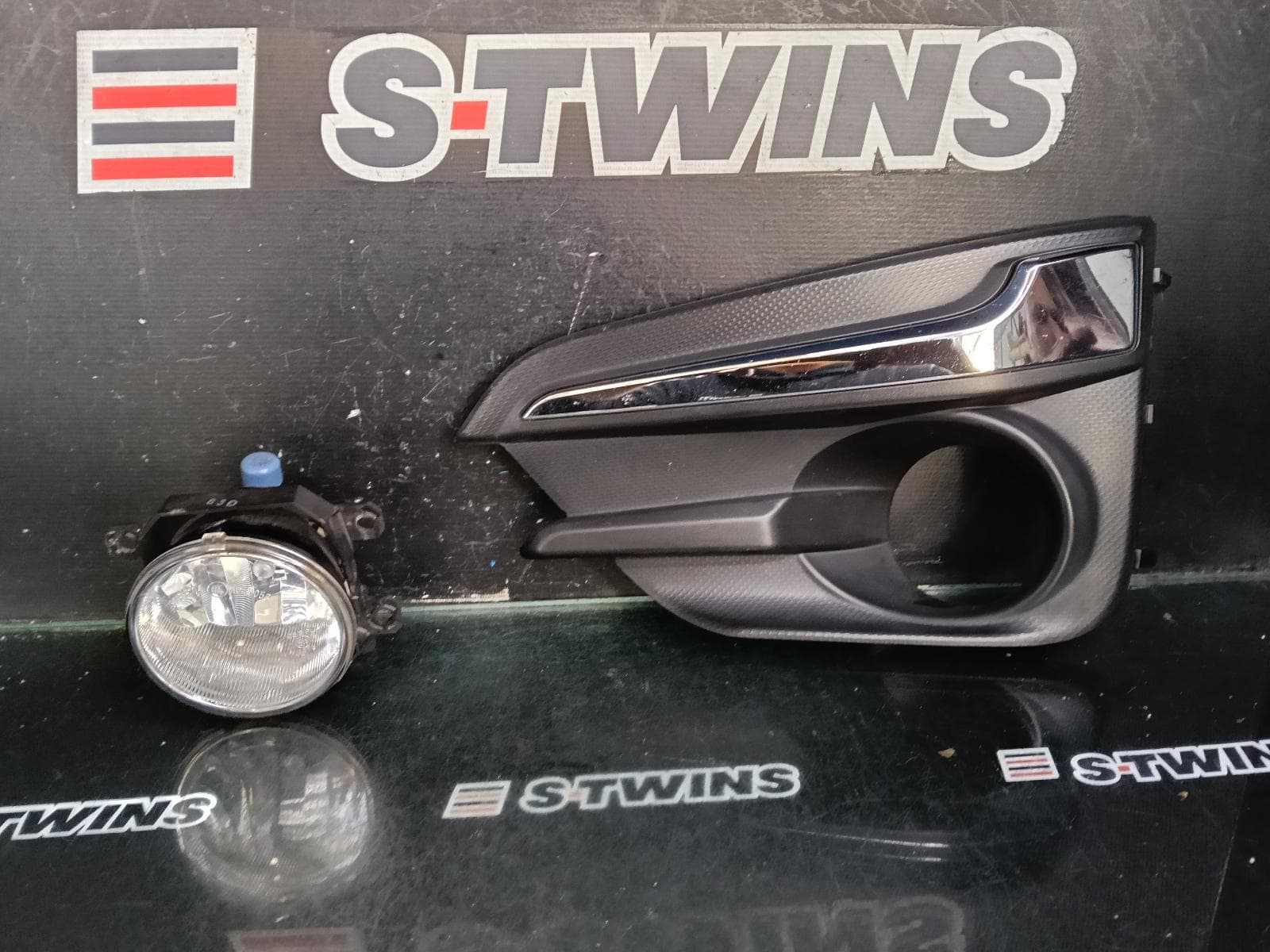 Used auto part listing image: 2018 SUBARU IMPREZA G5, BUMPER FOGLAMP, SINGLE BULB, HALOGEN TYPE, 09/16-09/23 0000414371