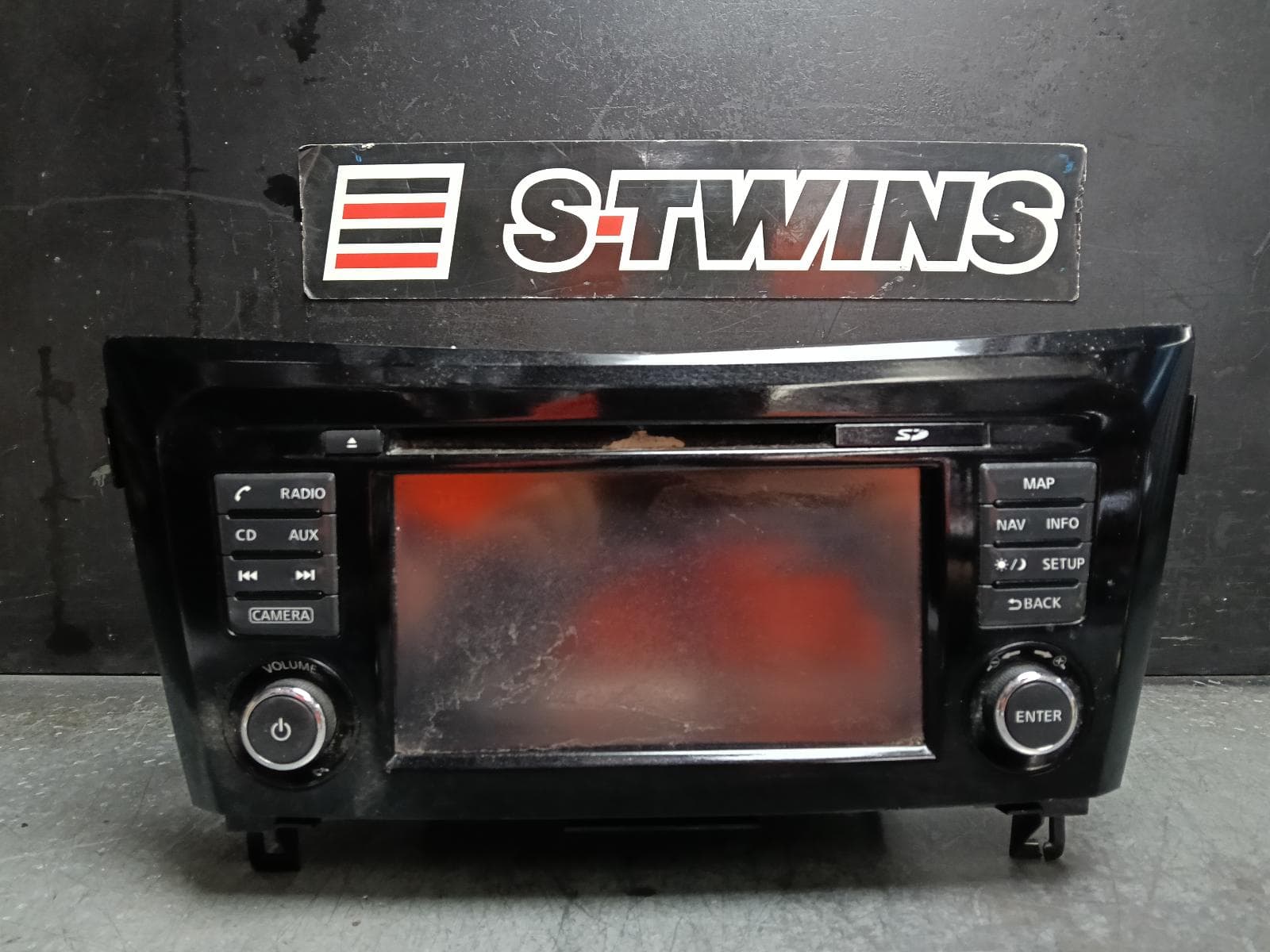 Used auto part listing image: 2016 NISSAN QASHQAI DISPLAY & HEAD UNIT, SAT NAV TYPE, J11, 12/13-07/21 0000414688