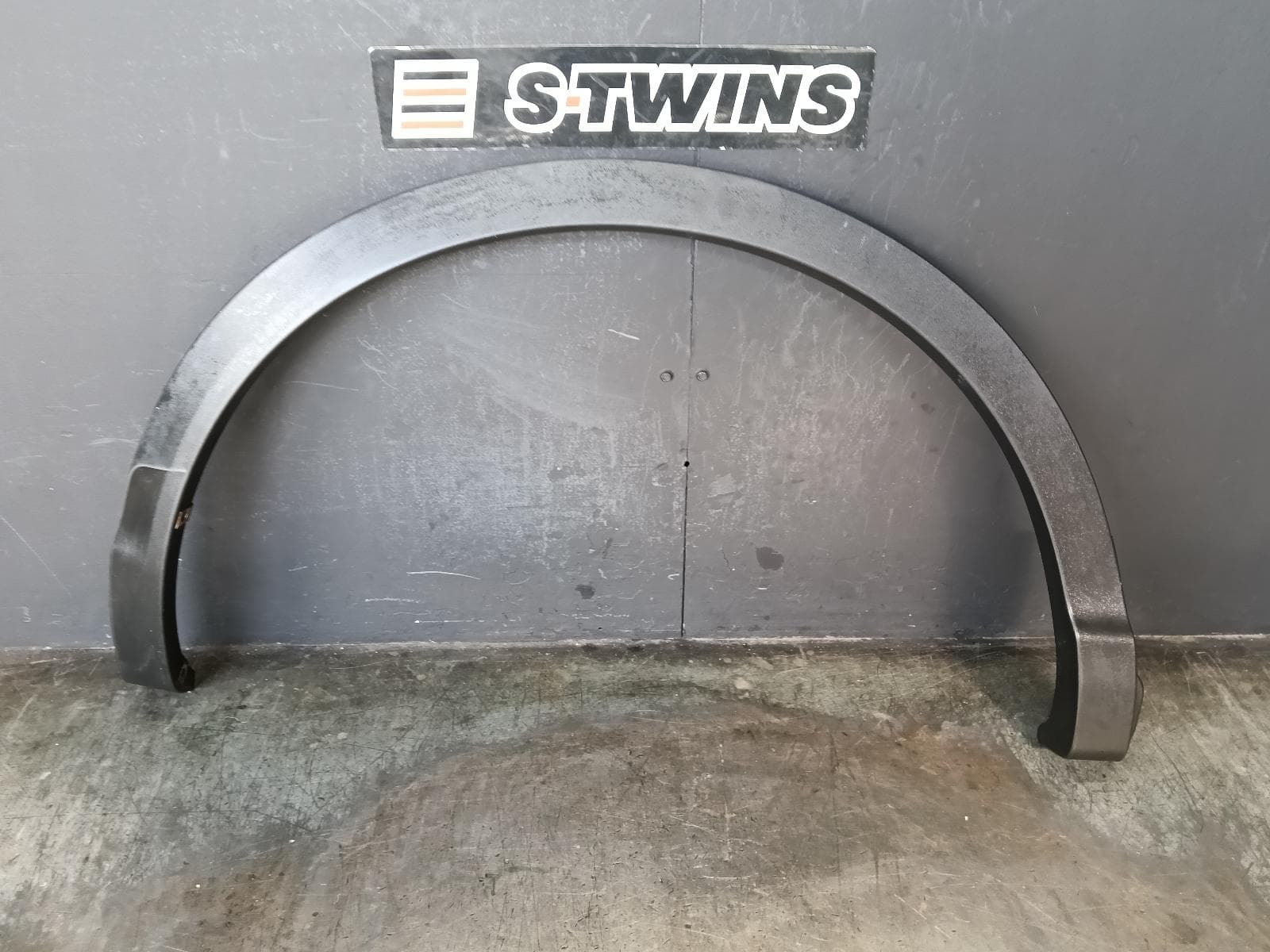 Used auto part listing image: 2014 NISSAN QASHQAI WHEEL ARCH FLARE RH REAR, J11, 12/13-07/21 0000414737