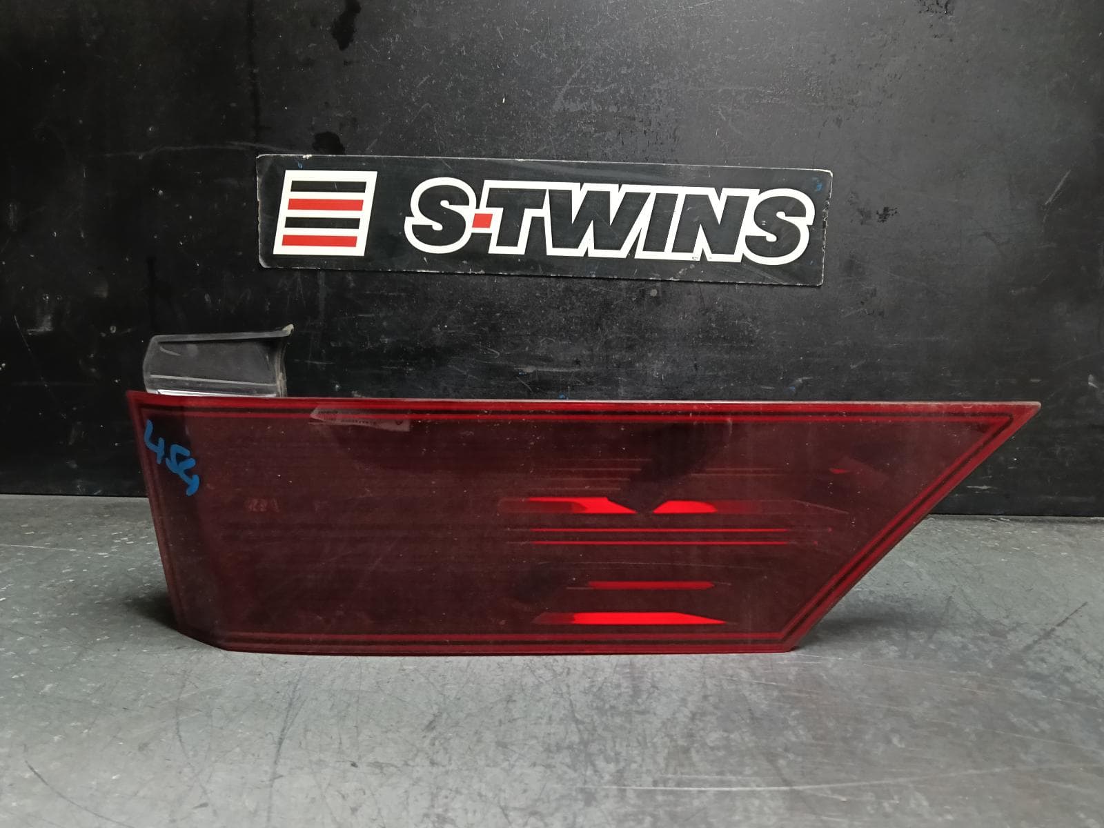 Used auto part listing image: 2024 HYUNDAI SANTA FE RIGHT TAILLIGHT MX5, IN BODY, W/ LED TYPE, 11/23- 0000414824