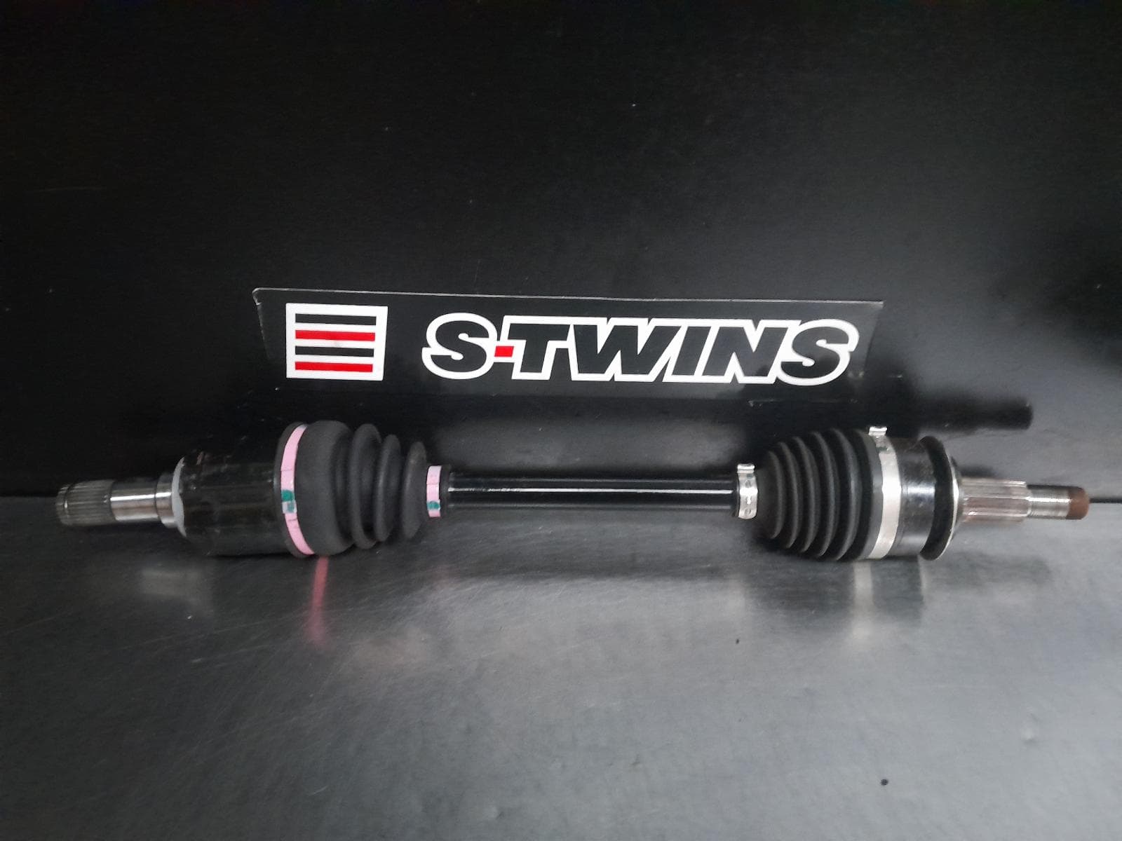 Used auto part listing image: 2018 MAZDA 3 LEFT DRIVESHAFT AUTO T/M, PETROL, 2.0, BM-BN, 06/13-02/19 0000279851