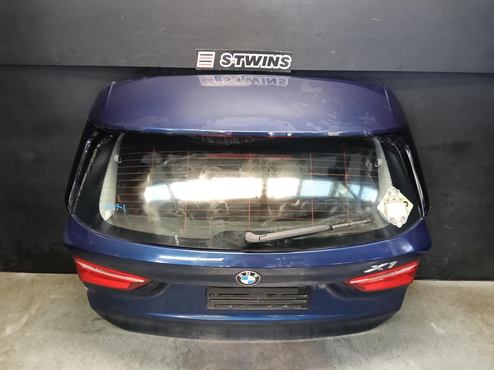 Used auto part listing image: 2017 BMW X1 BOOTLID TAILGATE TAILGATE, F48, 08/15-06/22 0000414959