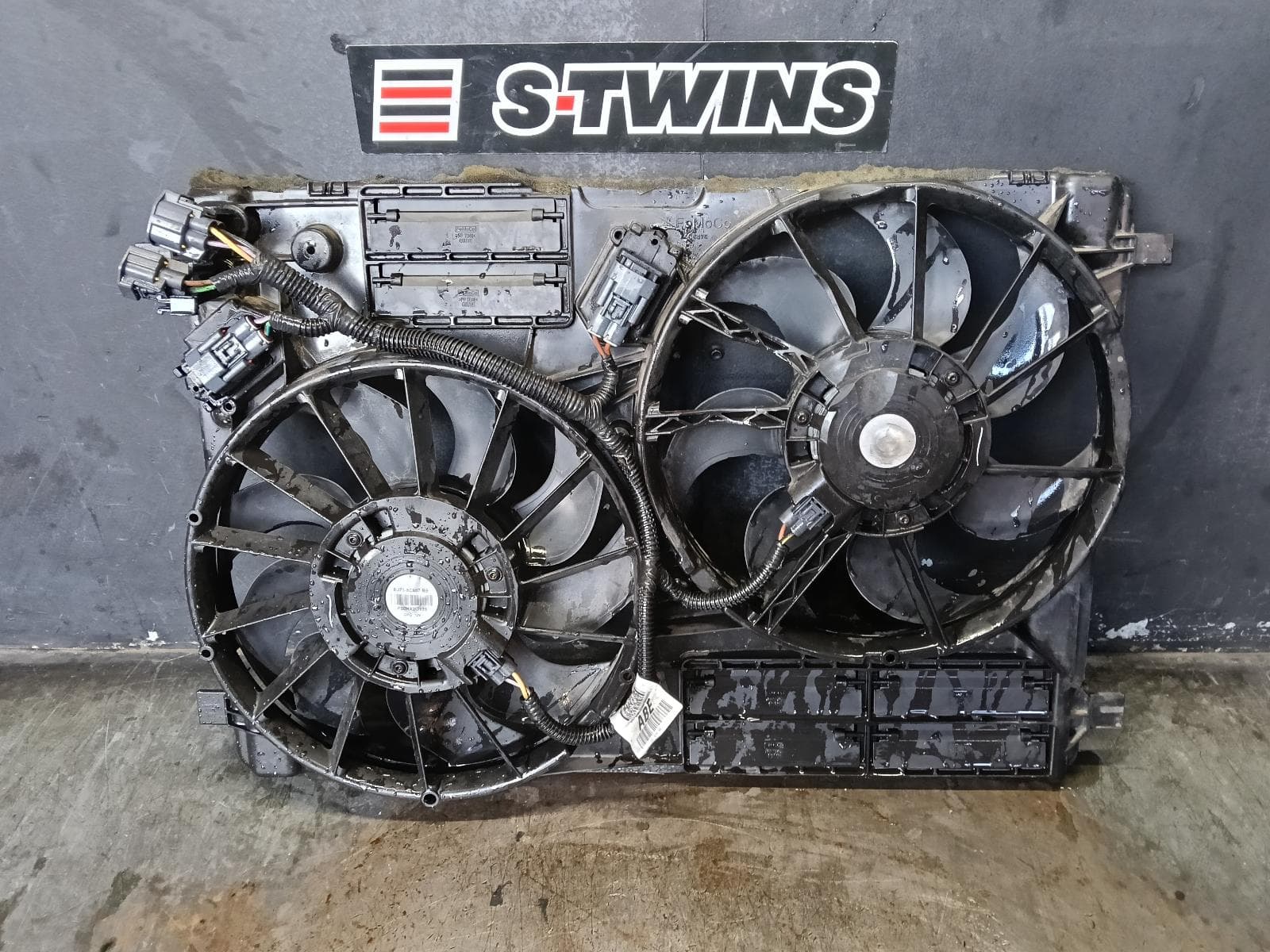 Used auto part listing image: 2015 FORD KUGA FAN TF, RADIATOR FAN, PETROL, 2.0, TURBO, 11/14-09/16 0000388347