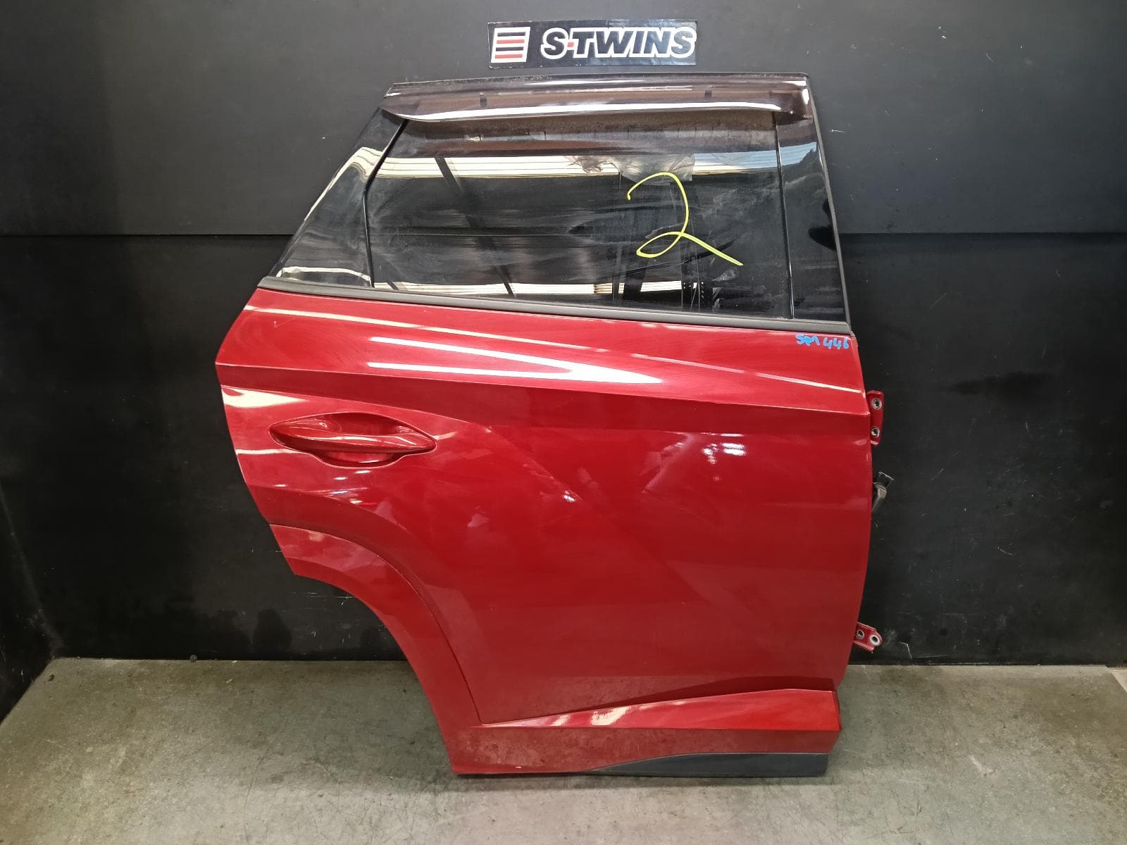 Used auto part listing image: 2023 HYUNDAI TUCSON RIGHT REAR DOOR SLIDING NX4, N LINE, 02/21- (AUS ONLY) 0000415085