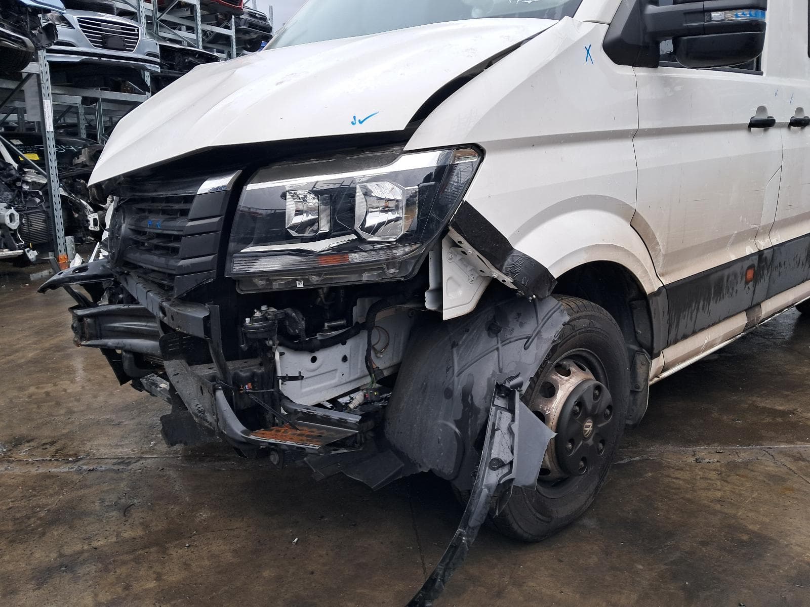 2022 VOLKSWAGEN CRAFTER 8