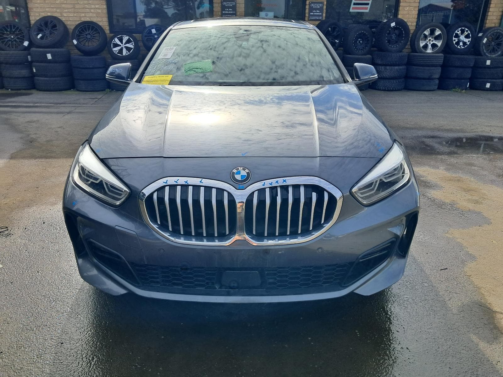 2019 BMW 1 SERIES 12