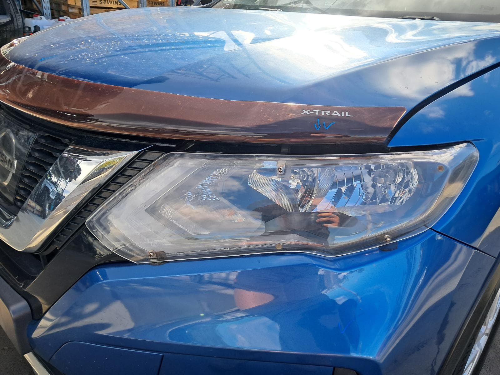 2017 NISSAN XTRAIL 7
