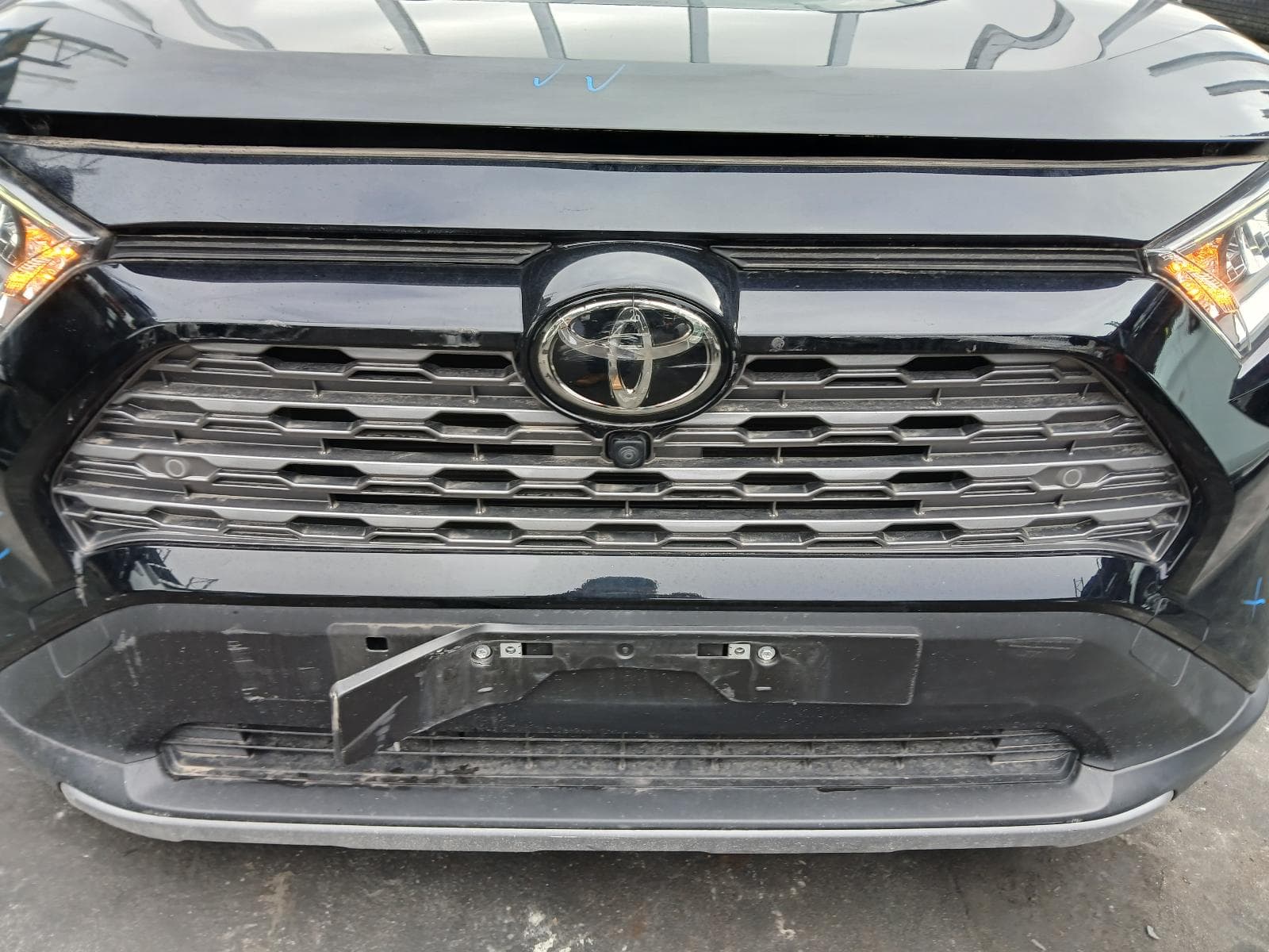 2020 TOYOTA RAV4 8