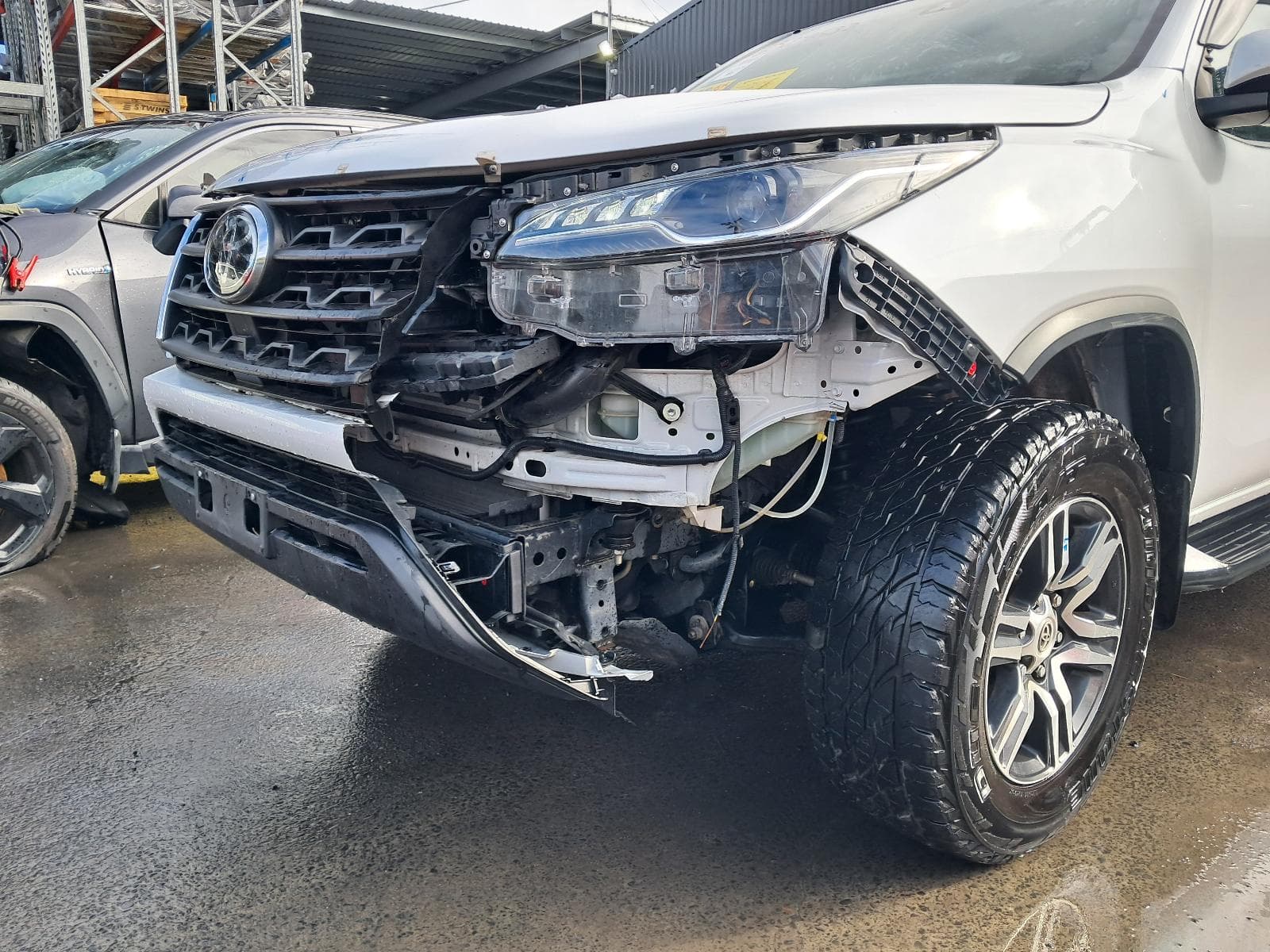 2023 TOYOTA FORTUNER 9
