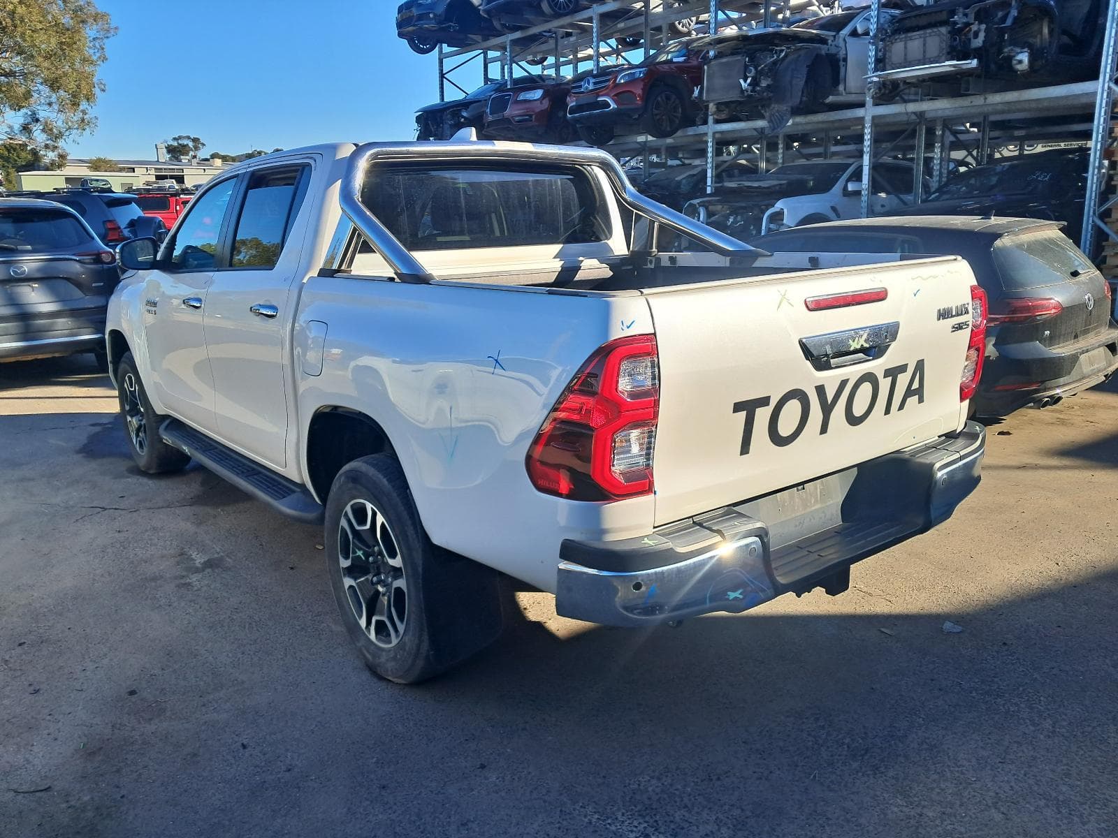 2021 TOYOTA HILUX 4