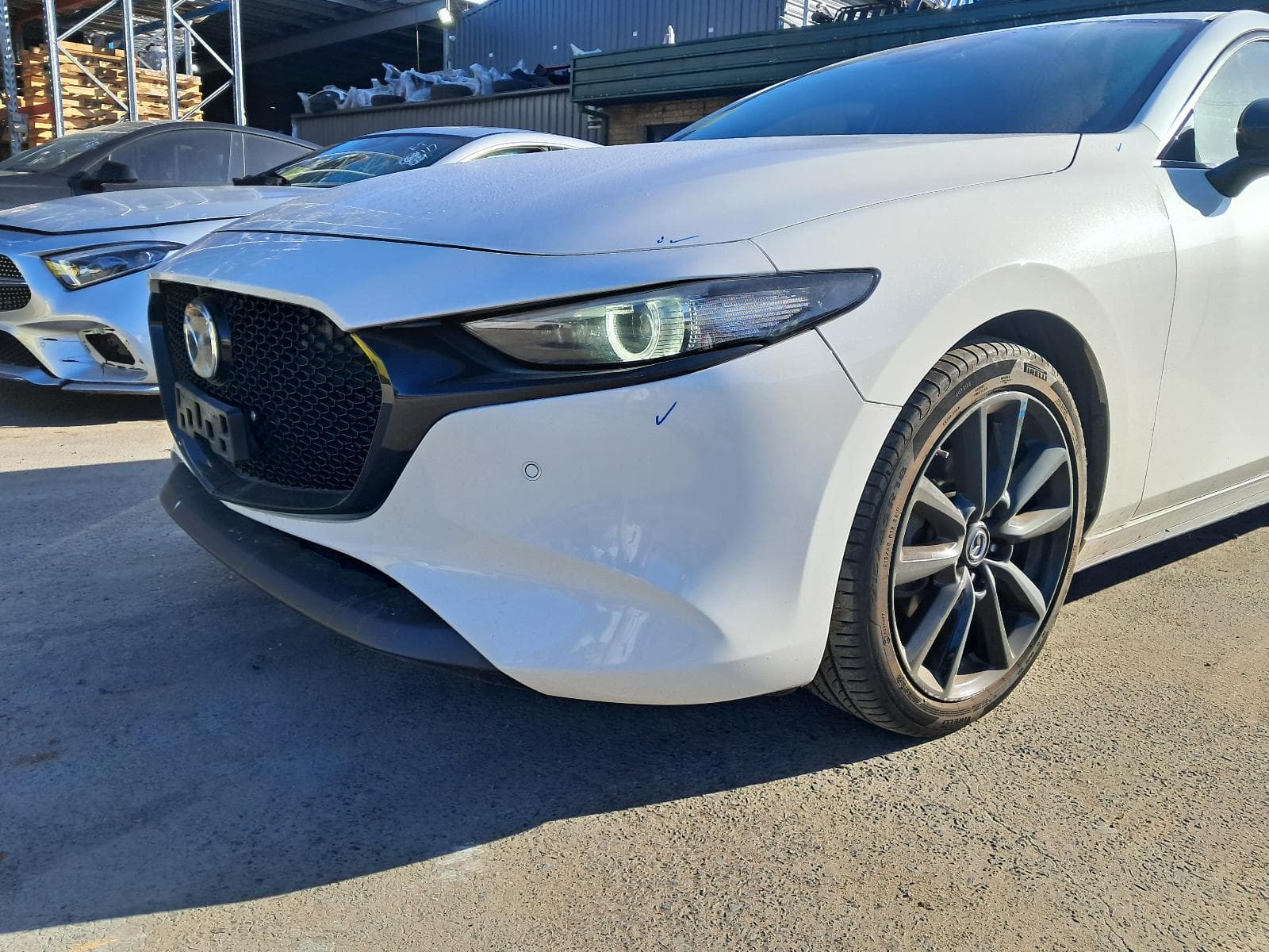2019 MAZDA 3 8