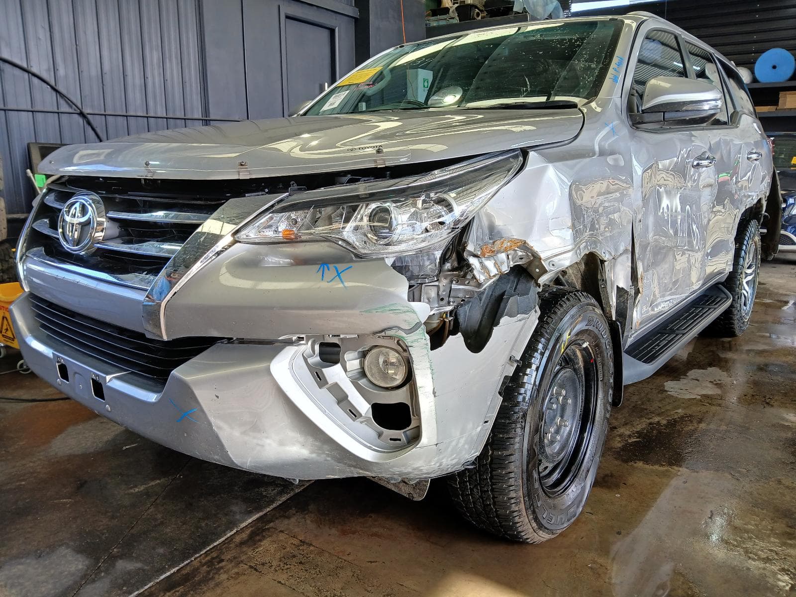 2017 TOYOTA FORTUNER 2