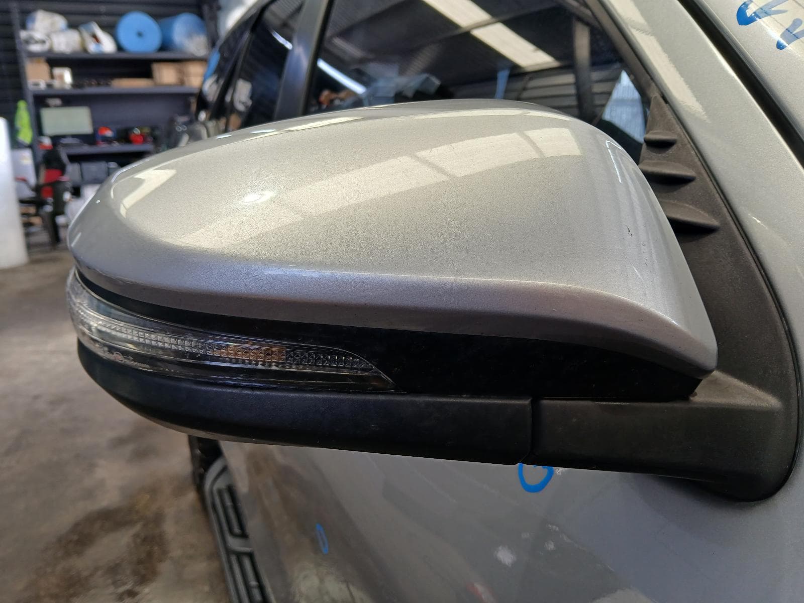2017 TOYOTA FORTUNER 12