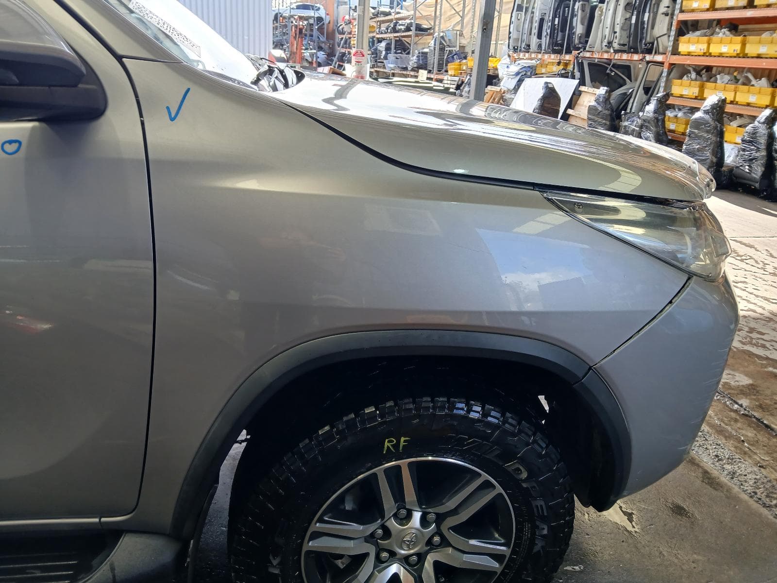 2017 TOYOTA FORTUNER 9