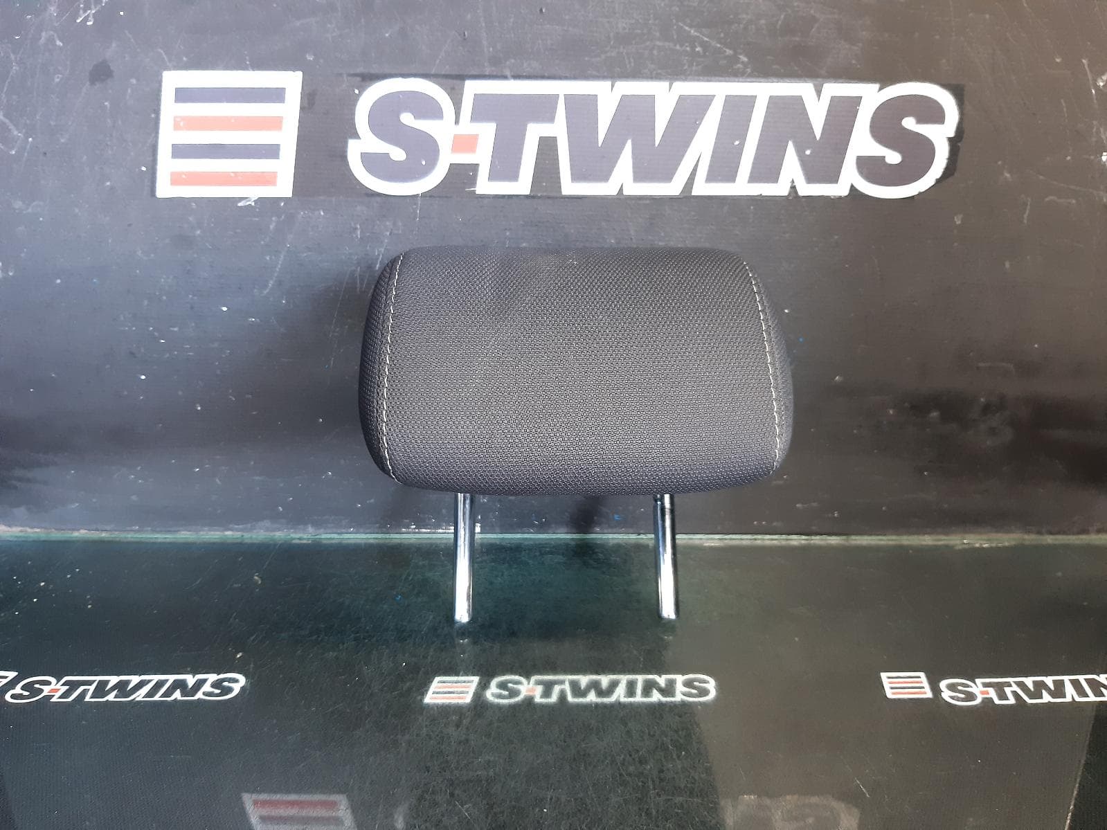 Used auto part listing image: 2014 TOYOTA COROLLA HEADREST ZRE172R, SEDAN, 12/13-06/19 0000369143