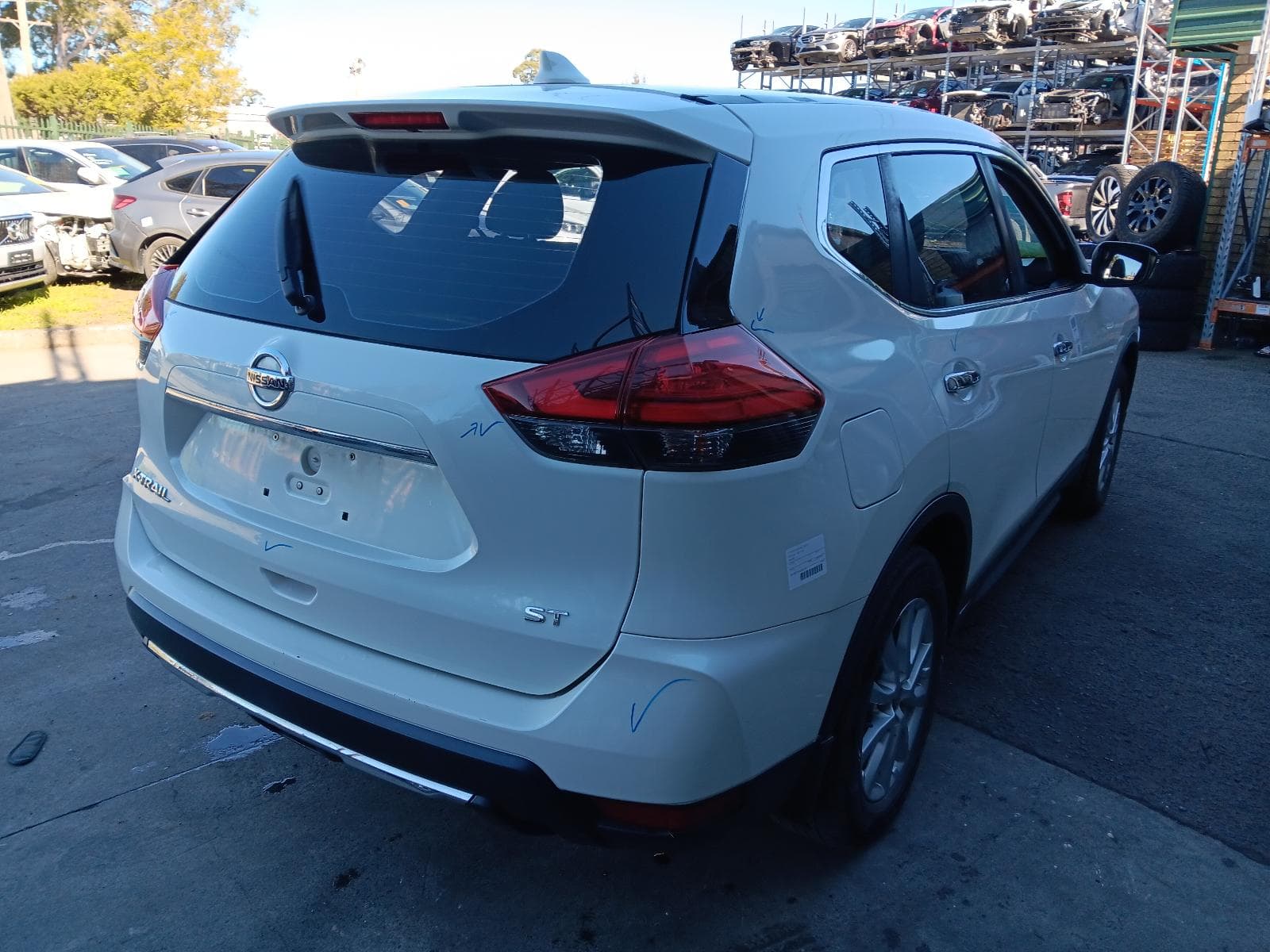 2018 NISSAN XTRAIL 4
