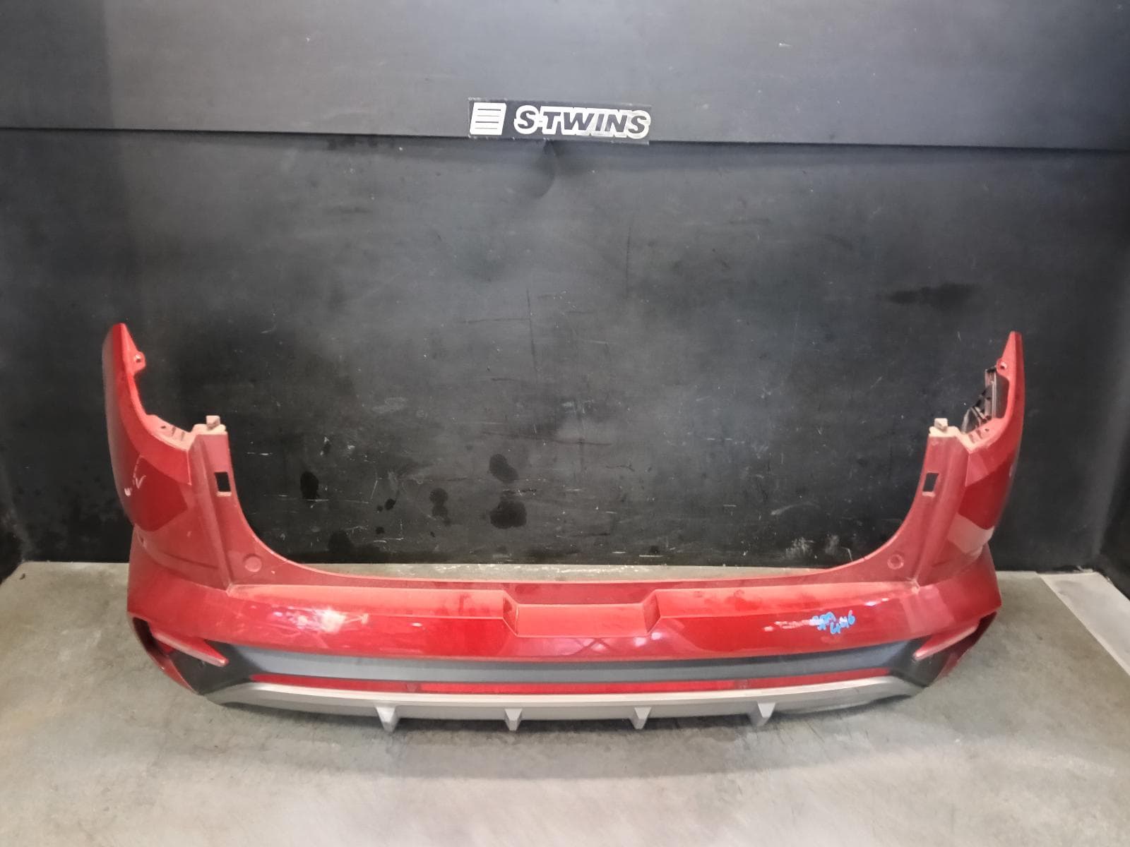 Used auto part listing image: 2023 HYUNDAI TUCSON REAR BUMPER BUMPER BAR (3 PIECE), N LINE, NX4, 02/21-01/24 0000415083
