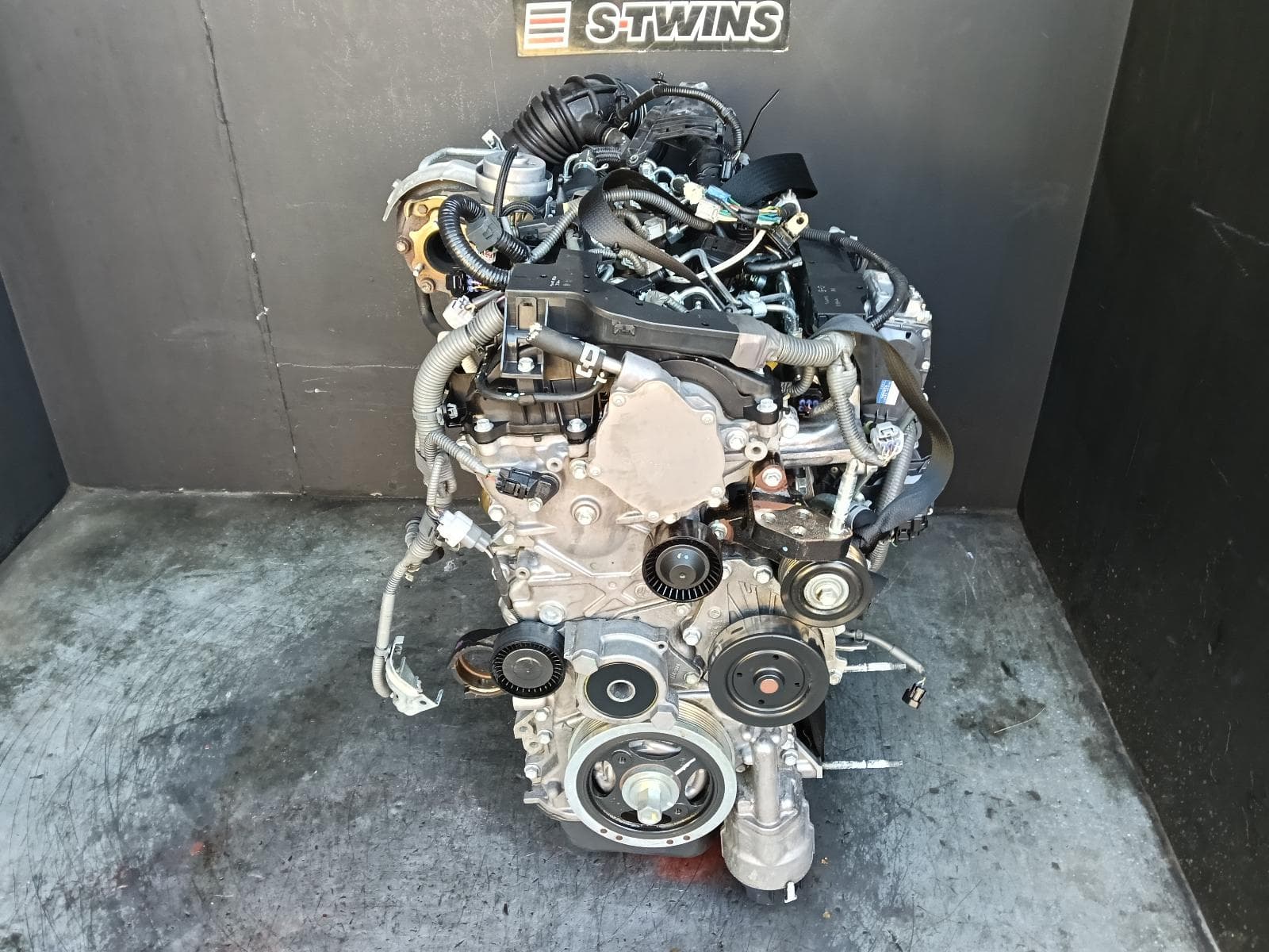 Used auto part listing image: 2018 TOYOTA RAV4 ENGINE DIESEL, 2.2, 2AD-FTV, TURBO, ALA49R, 12/12-12/18 0000415214