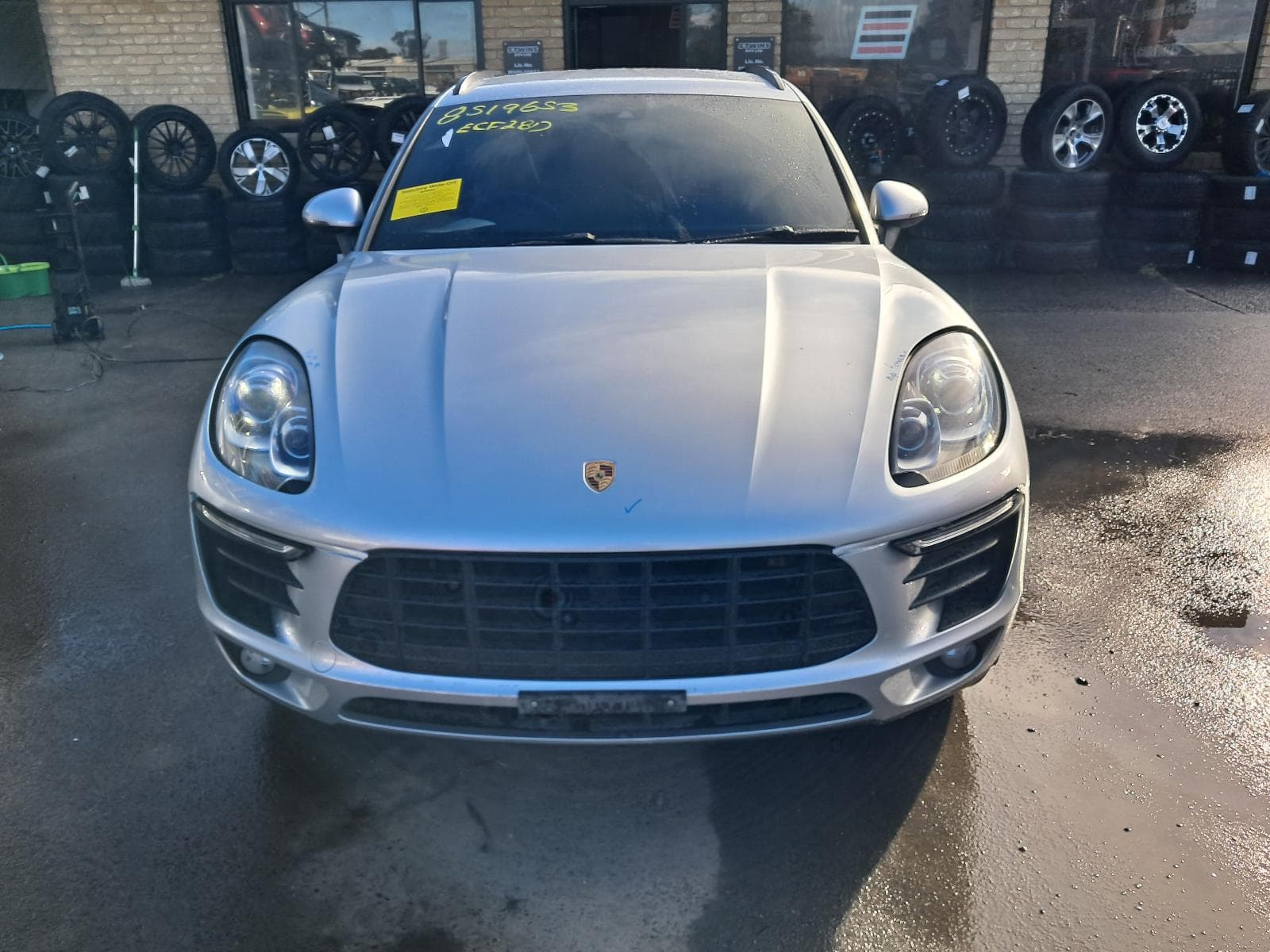 2016 PORSCHE MACAN 12