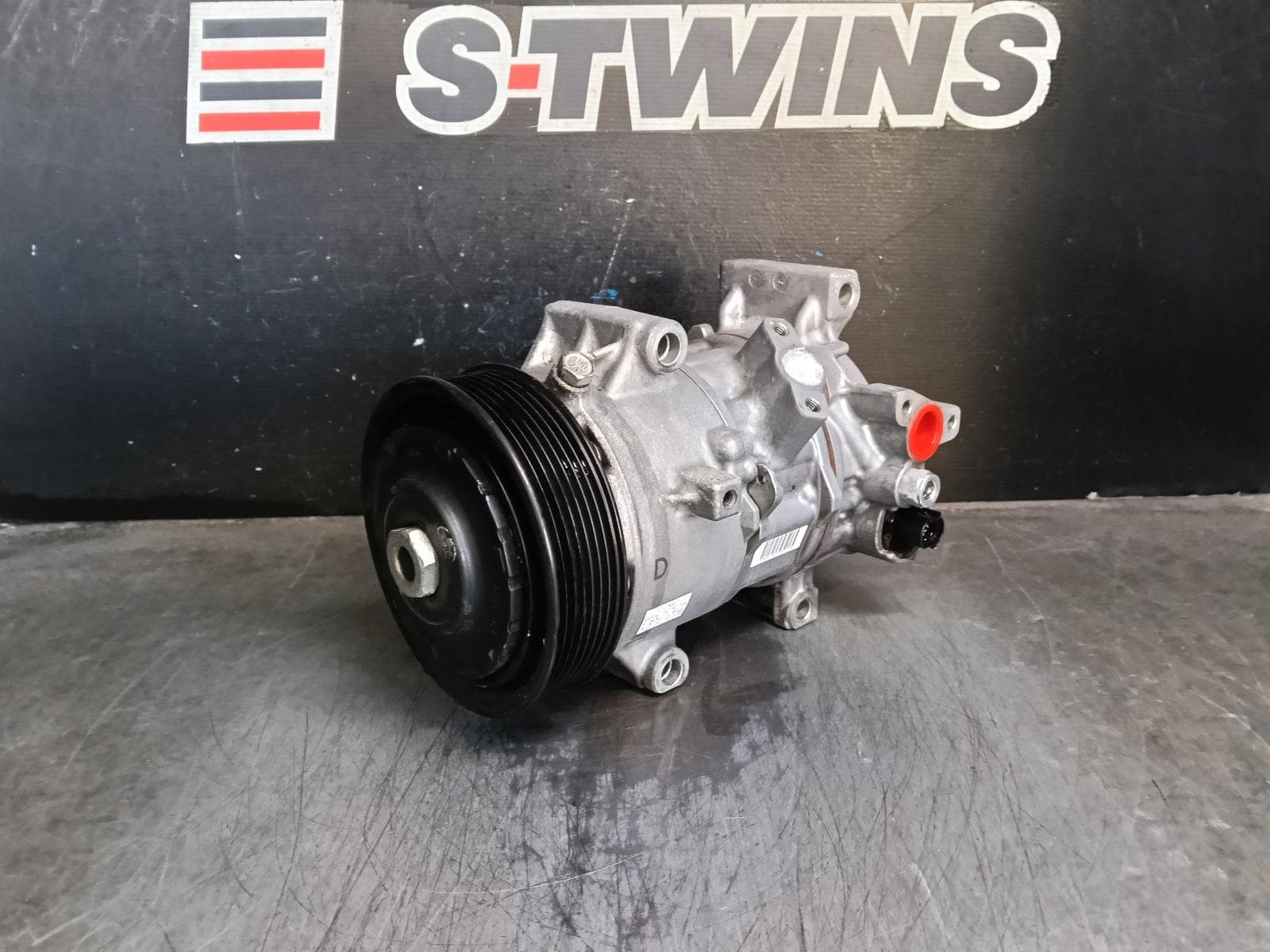 Used auto part listing image: 2018 TOYOTA RAV4 A C COMPRESSOR ALA49R, 2.2, DIESEL, 12/12-12/18 0000415227