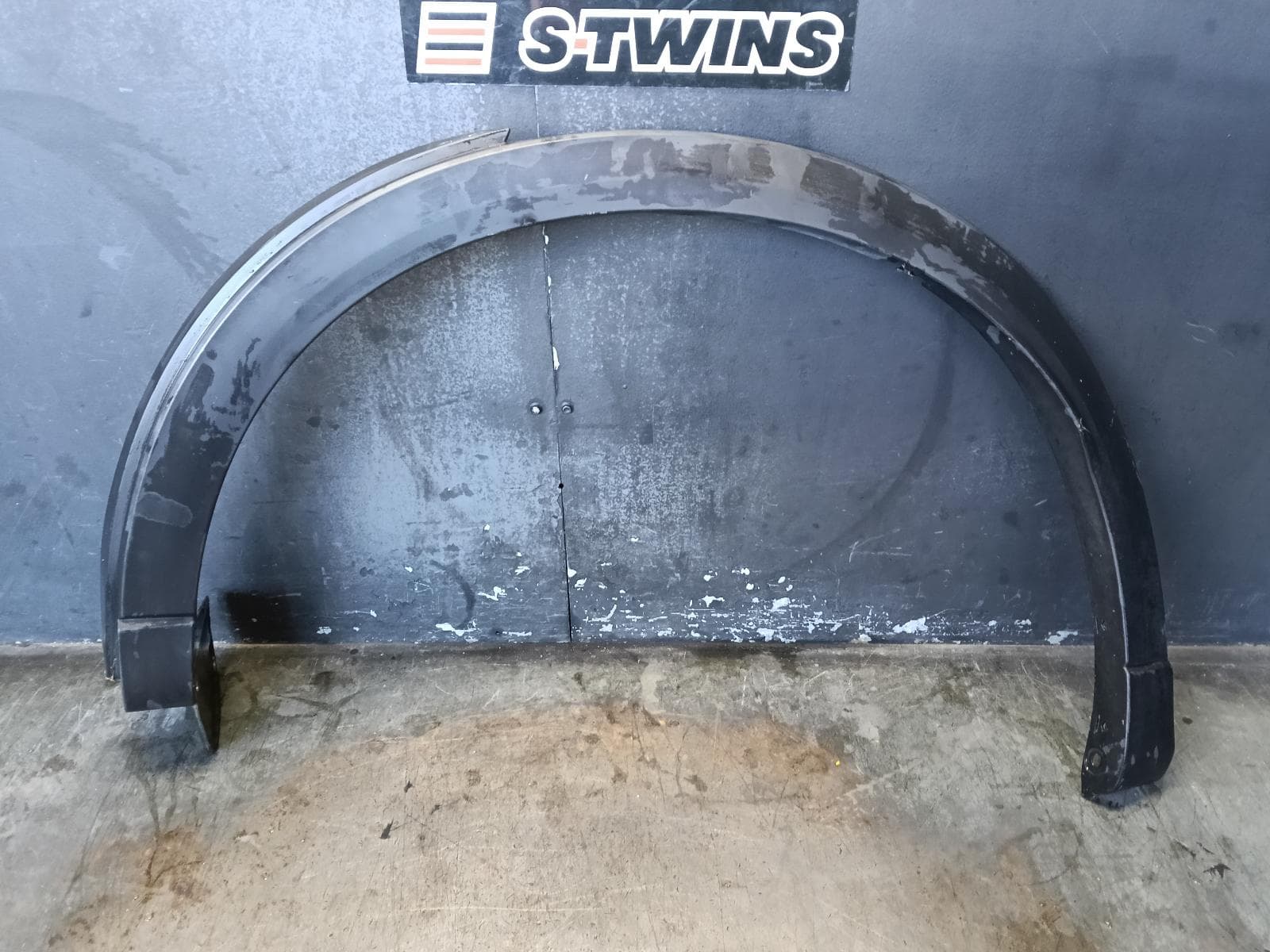 Used auto part listing image: 2017 MAZDA CX5 WHEEL ARCH FLARE LH REAR, KF, 02/17-08/21 0000389024