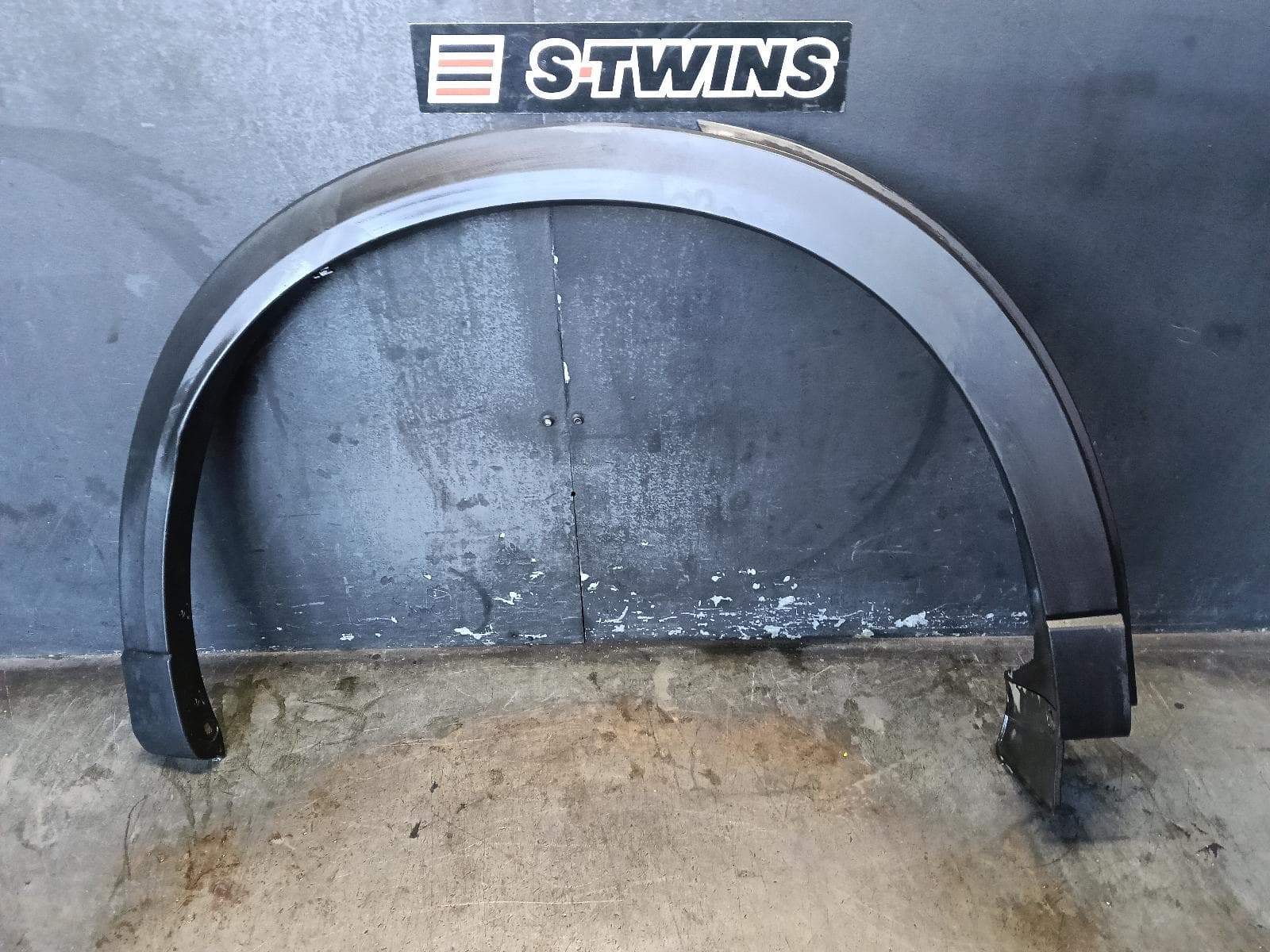 Used auto part listing image: 2017 MAZDA CX5 WHEEL ARCH FLARE RH REAR, KF, 02/17-08/21 0000389025